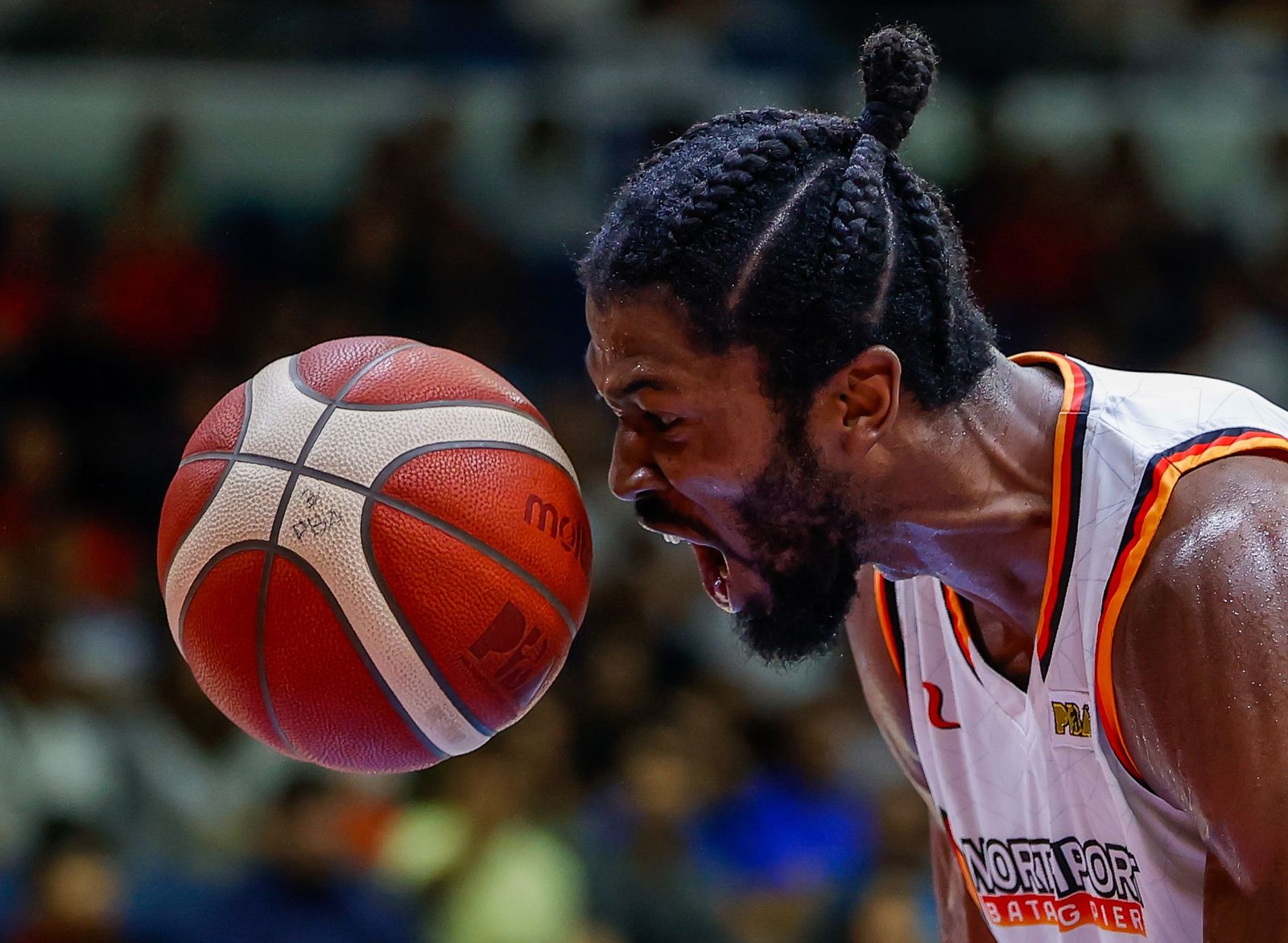 Baloncesto | Balón enojado