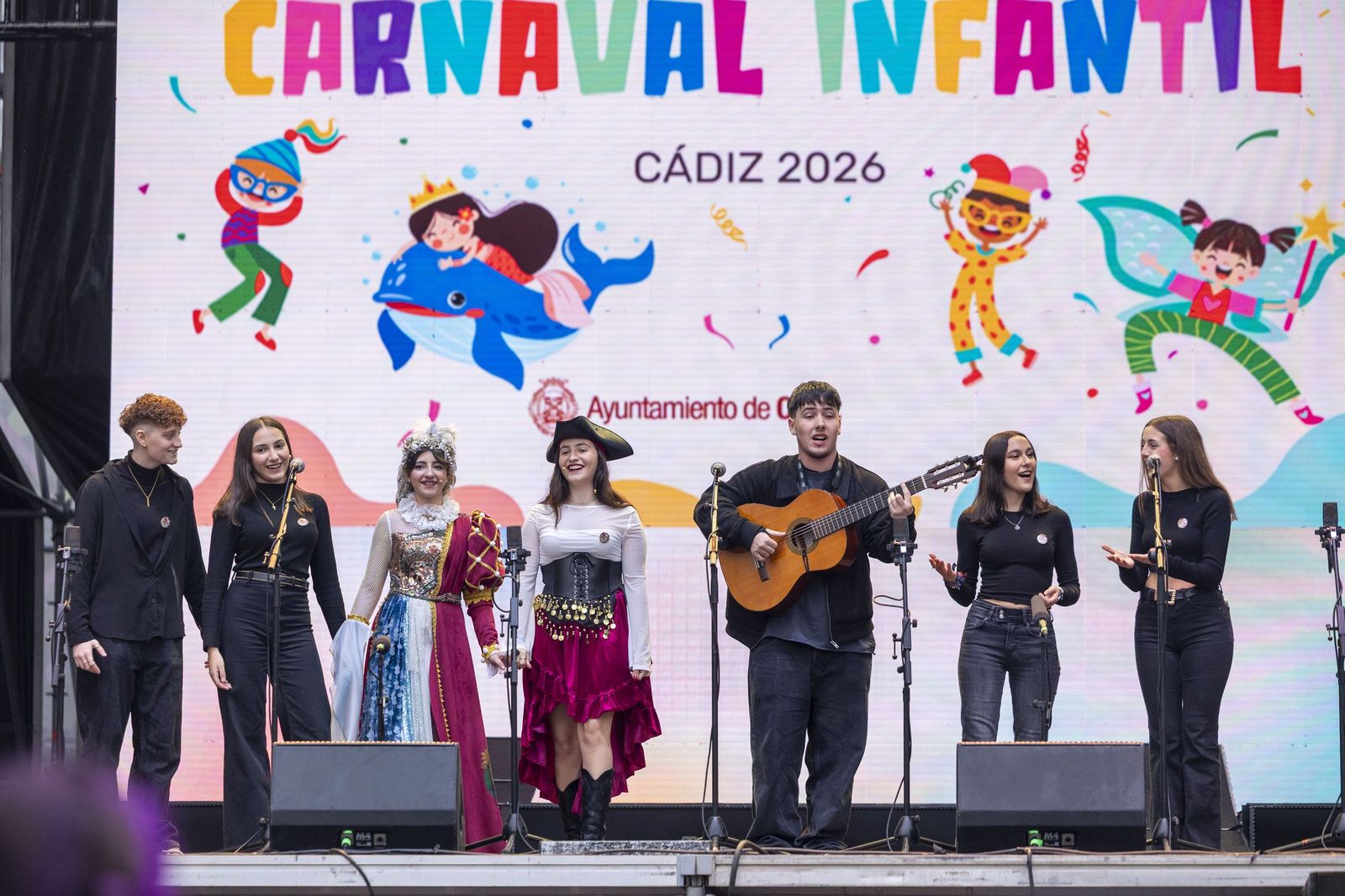 El Carnaval en la calle calienta motores: pregón infantil y concierto en San Antonio