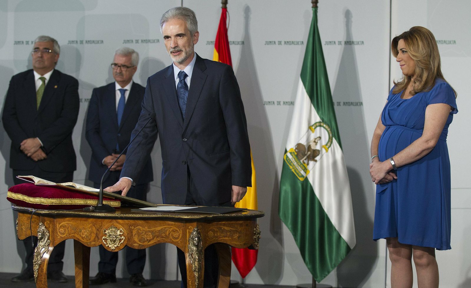 Aquilino Alonso, el día que juró como consejero de Salud en presencia de Susana Díaz