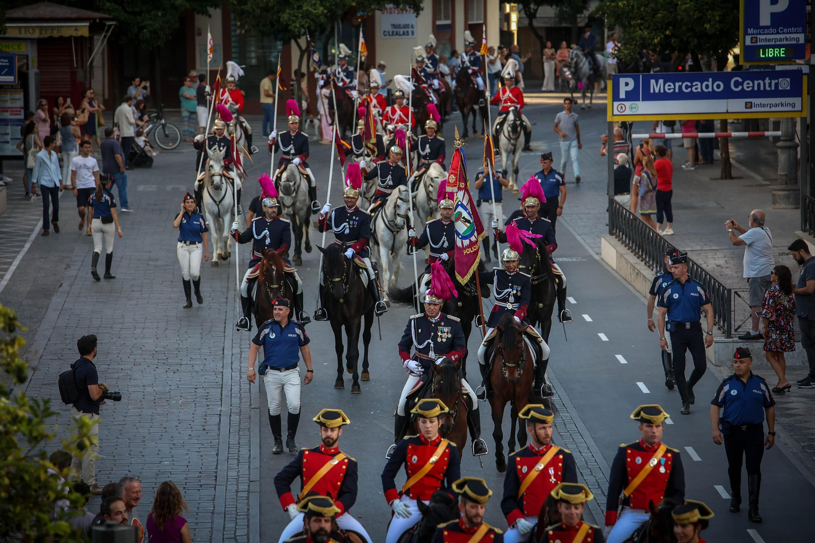 Búscate en la Parada Hípica por el 50 aniversario de Real Escuela en Jerez