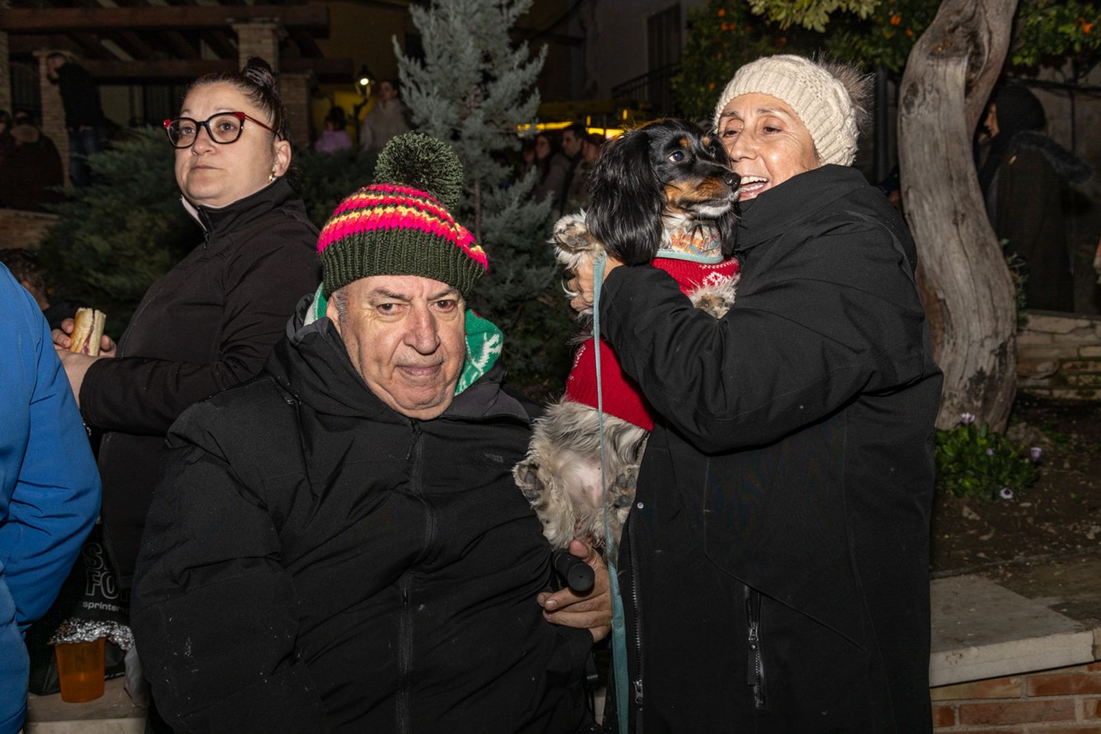 Encendido en Jaén de la lumbre oficial de San Antón 2026 y bendición de los animales