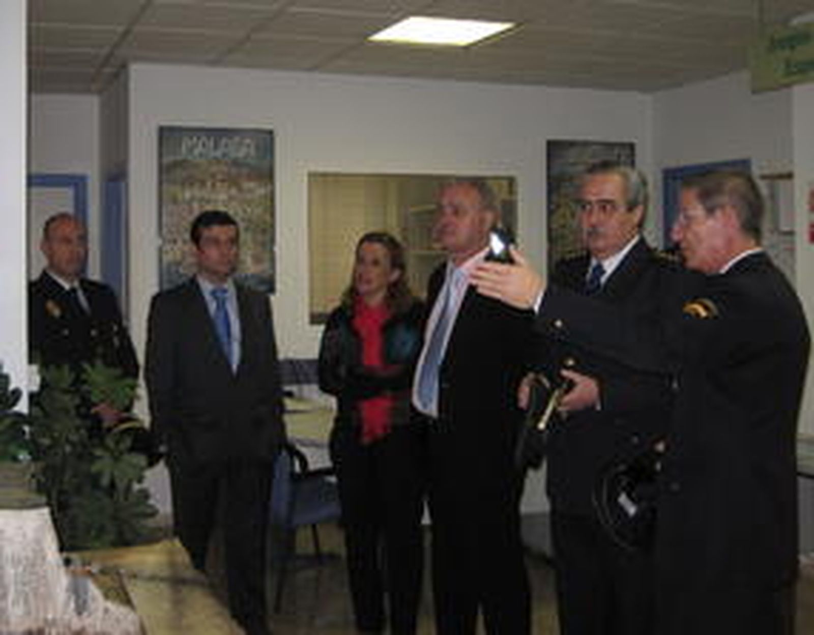 El nuevo comisario jefe de la Policía adscrita a la Junta difunde la labor social de sus agentes