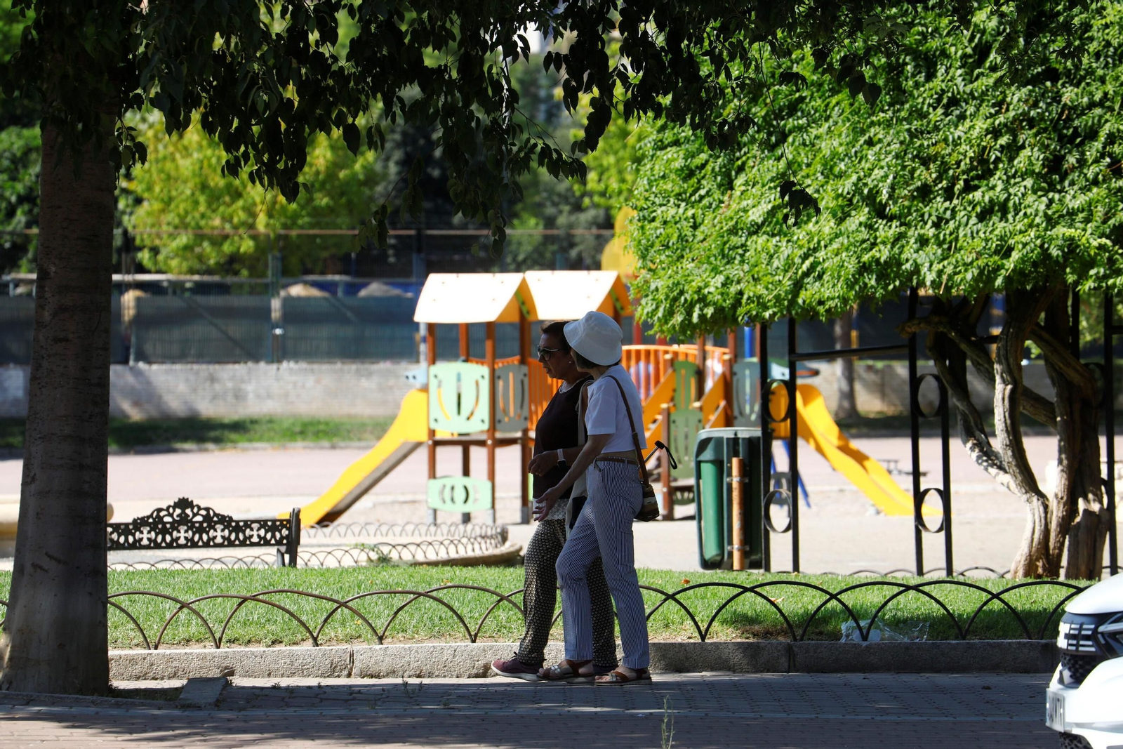 Un domingo de agosto en el barrio cordobés de Santuario, en imágenes