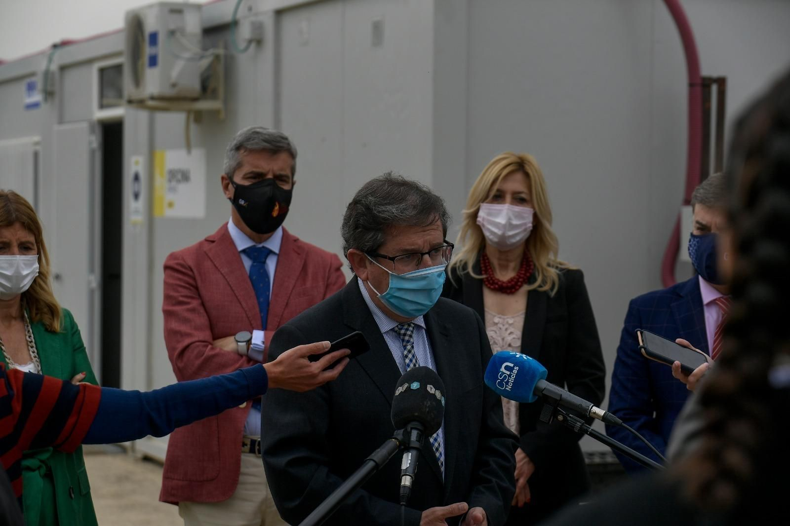 "Los seis concejales del PP que estamos aquí tenemos las cualidades" para ser alcalde de Granada