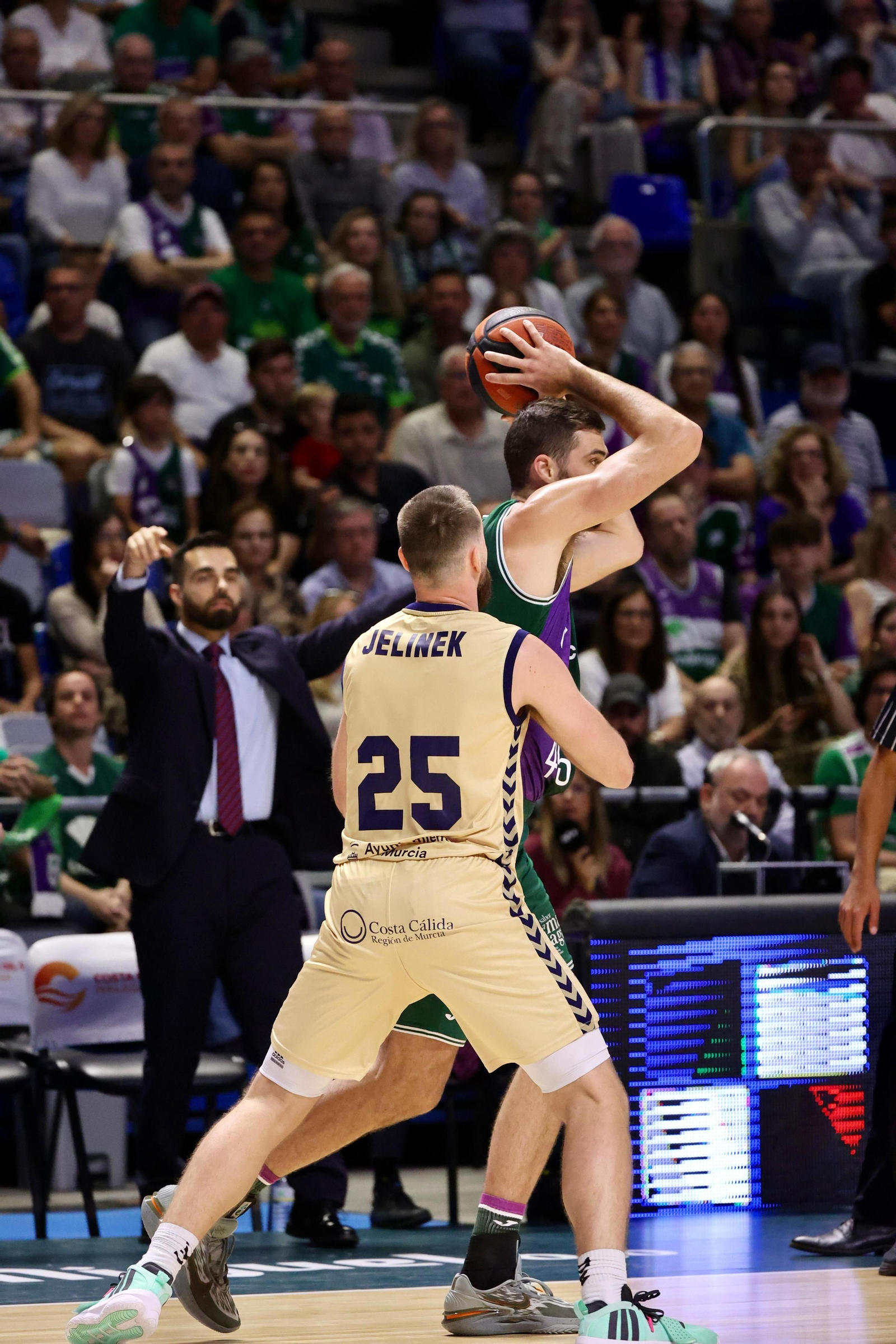 El Unicaja -UCAM Murcia, en fotos