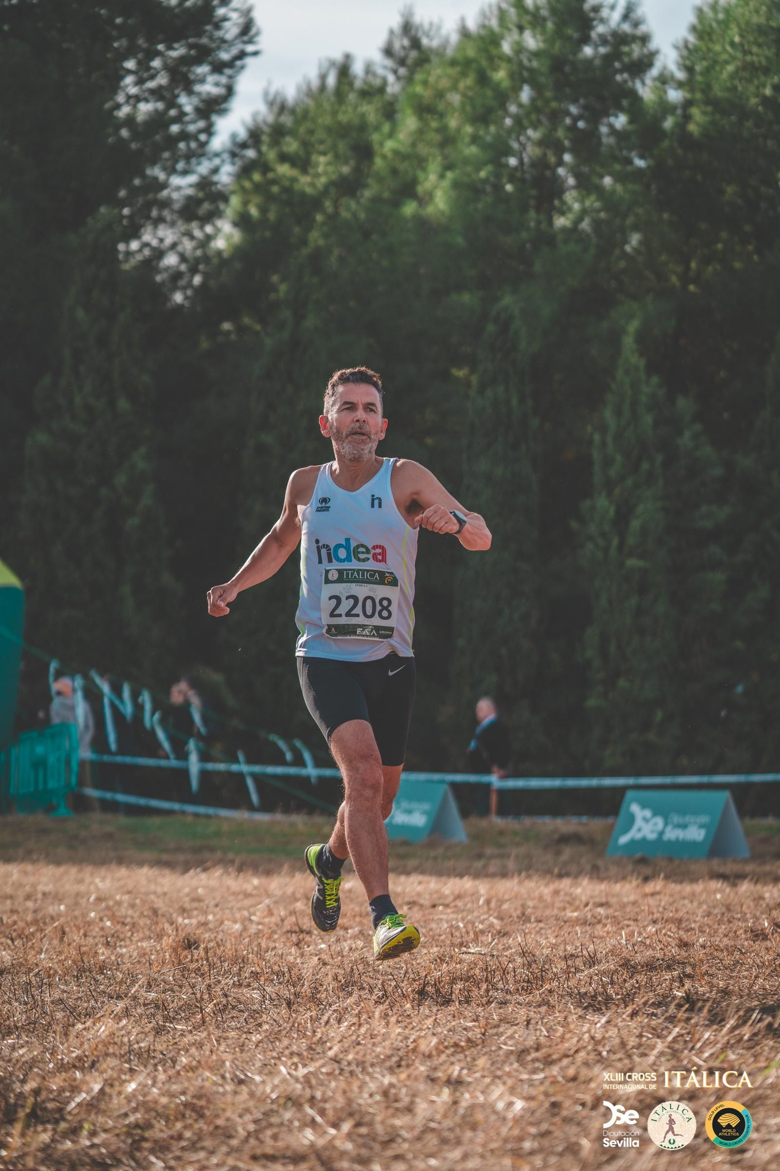 Búscate en las fotos del Cross de Itálica 2025 | 3