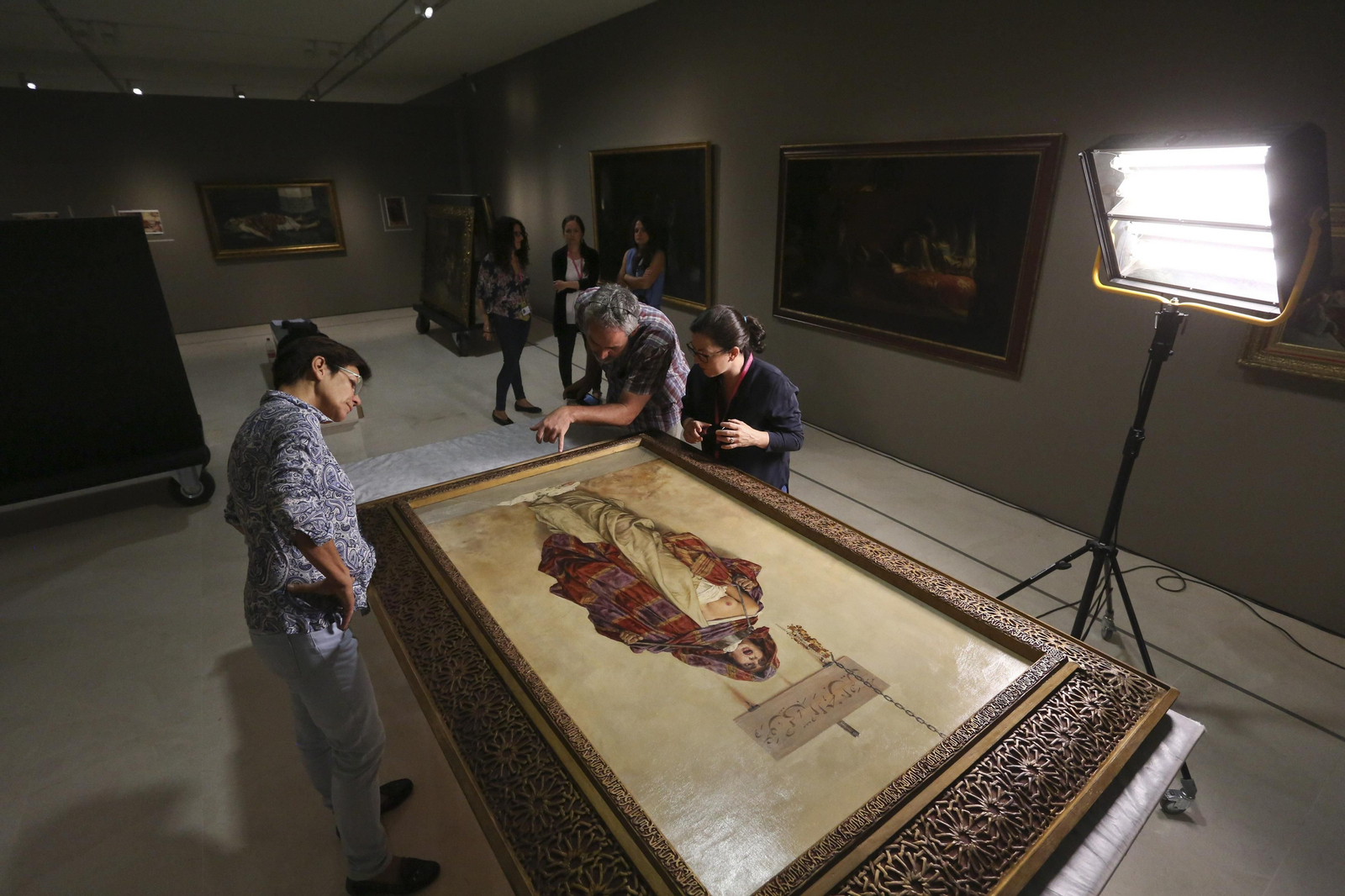 Fotos del montaje de la nueva exposición del Museo Carmen Thyssen