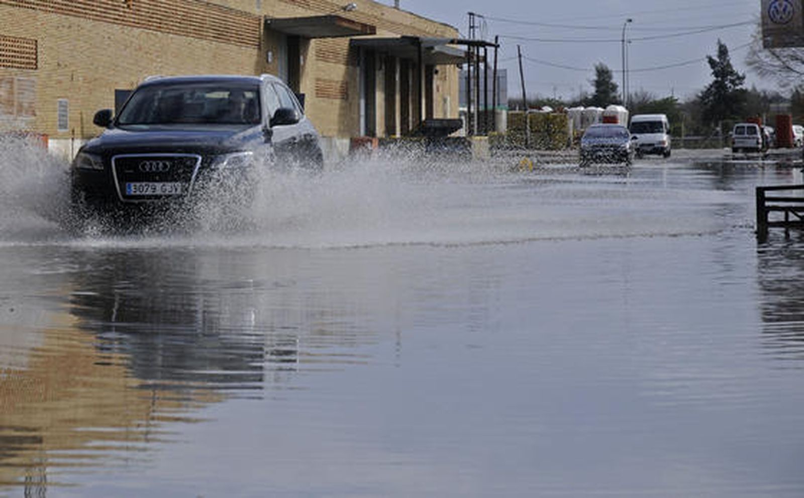 Las precipitaciones han generado grandes charcos.

Foto: J. C. Vázquez, B. Vargas y A. Pizarro