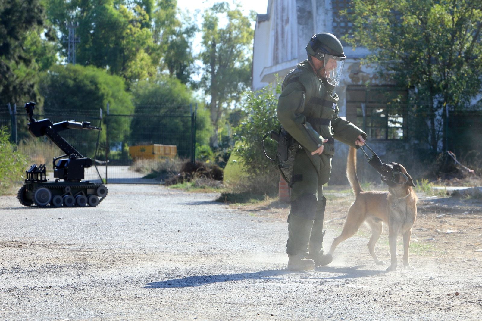Ejercicio de Adiestramiento 2021 de Unidades Caninas en el TEAR.