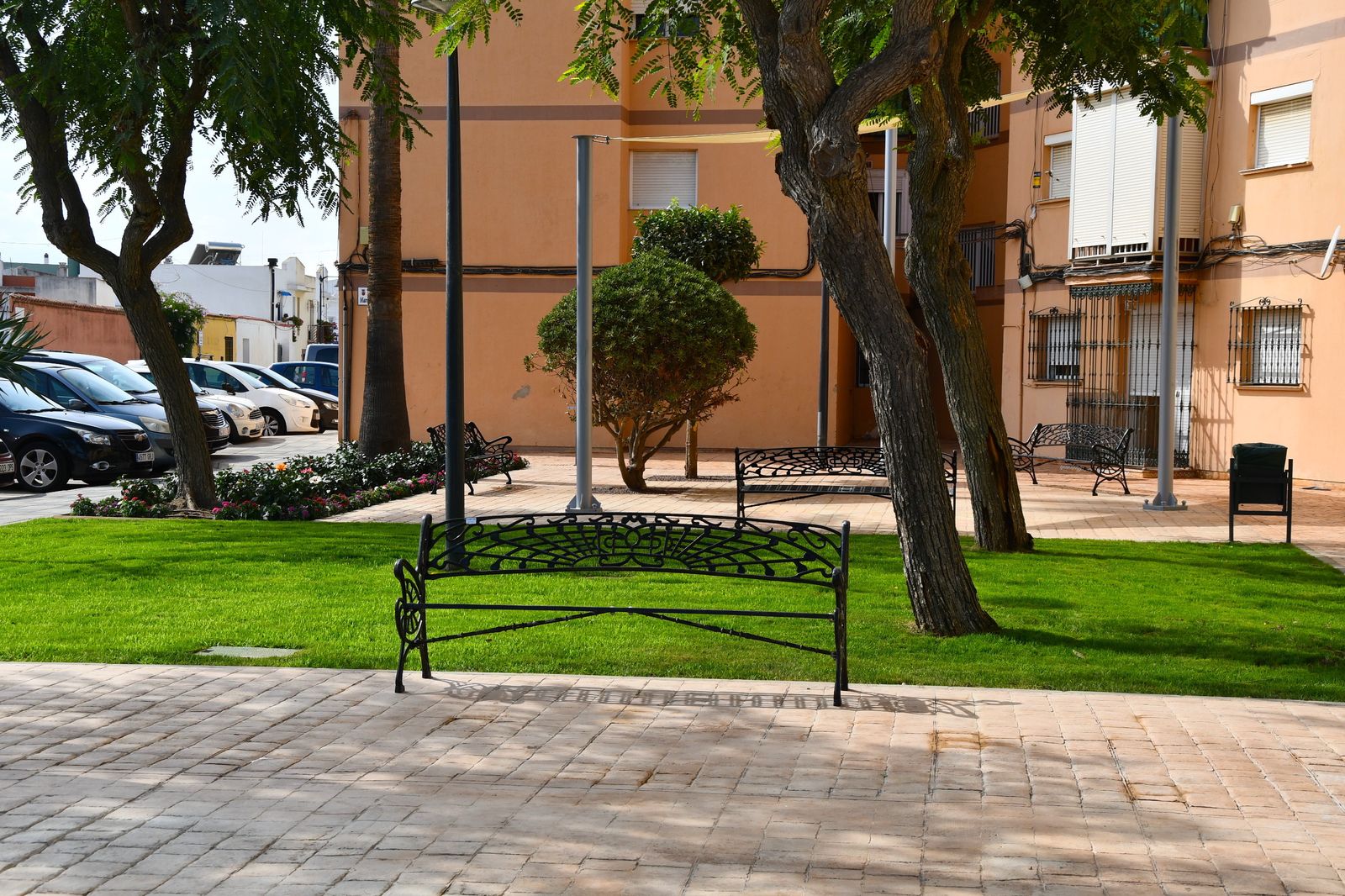 Plaza Mariana Pineda de Puente Mayorga tras su remodelación