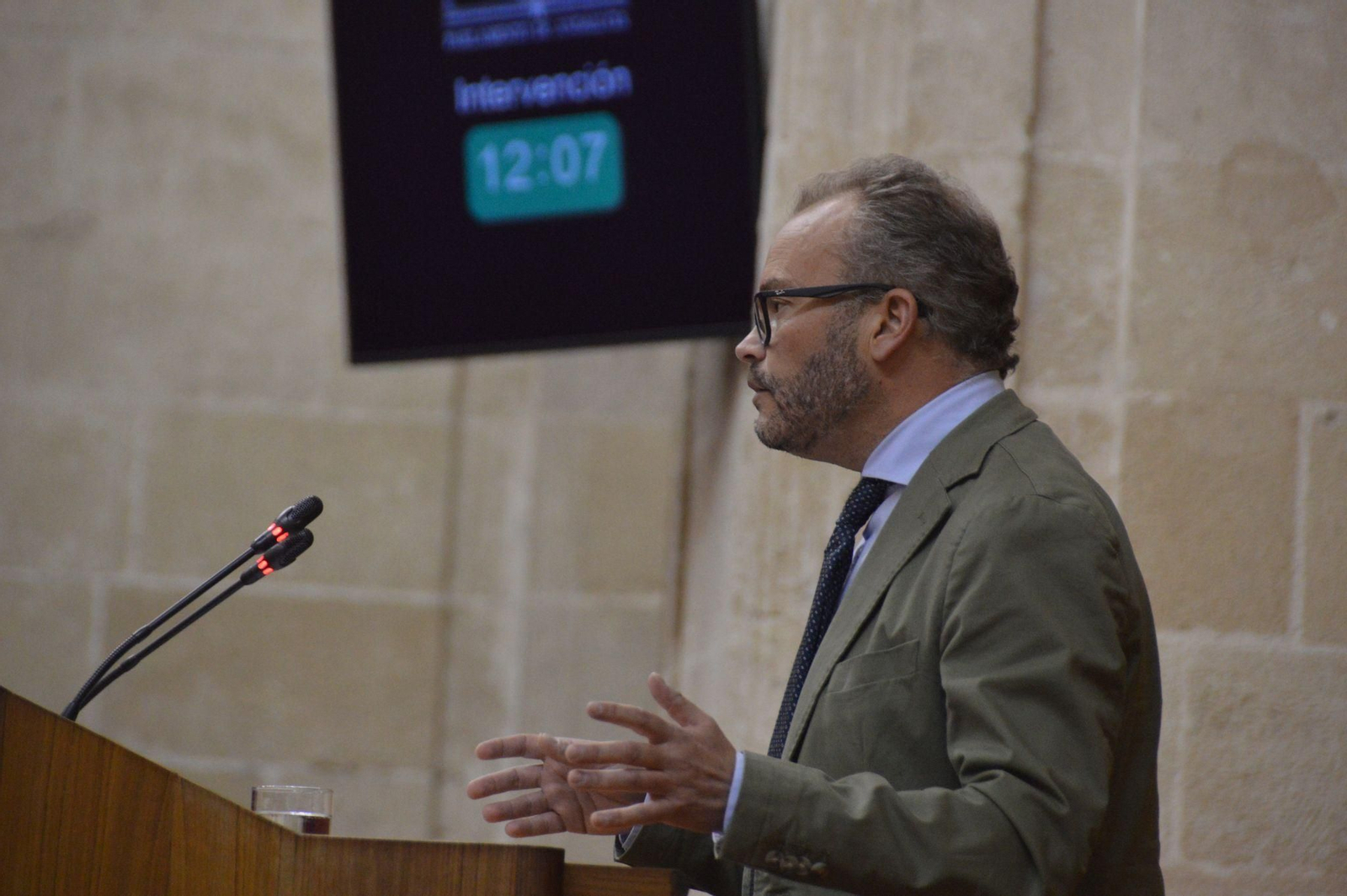 Mariano García en el Parlamento.