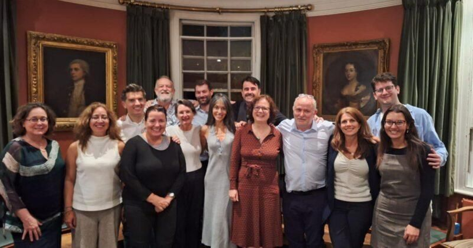 Los asistentes al simposio y firmantes del manifiesto