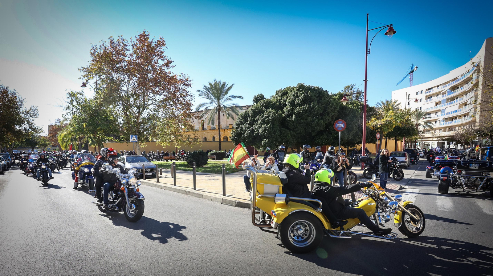 Búscate en la gran motorada solidaria celebrada en Jerez