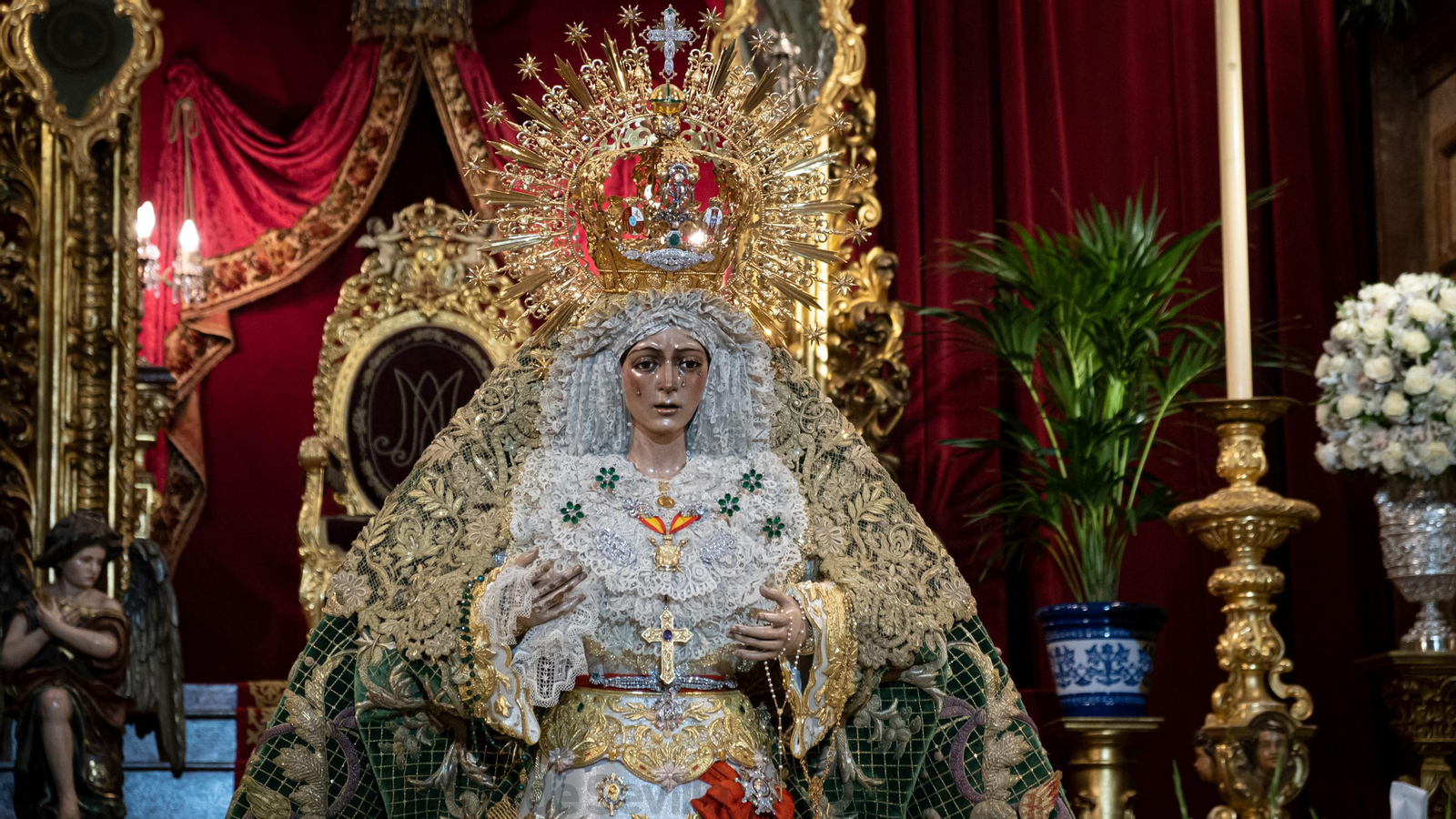 La veneración a la Virgen de la Esperanza Macarena