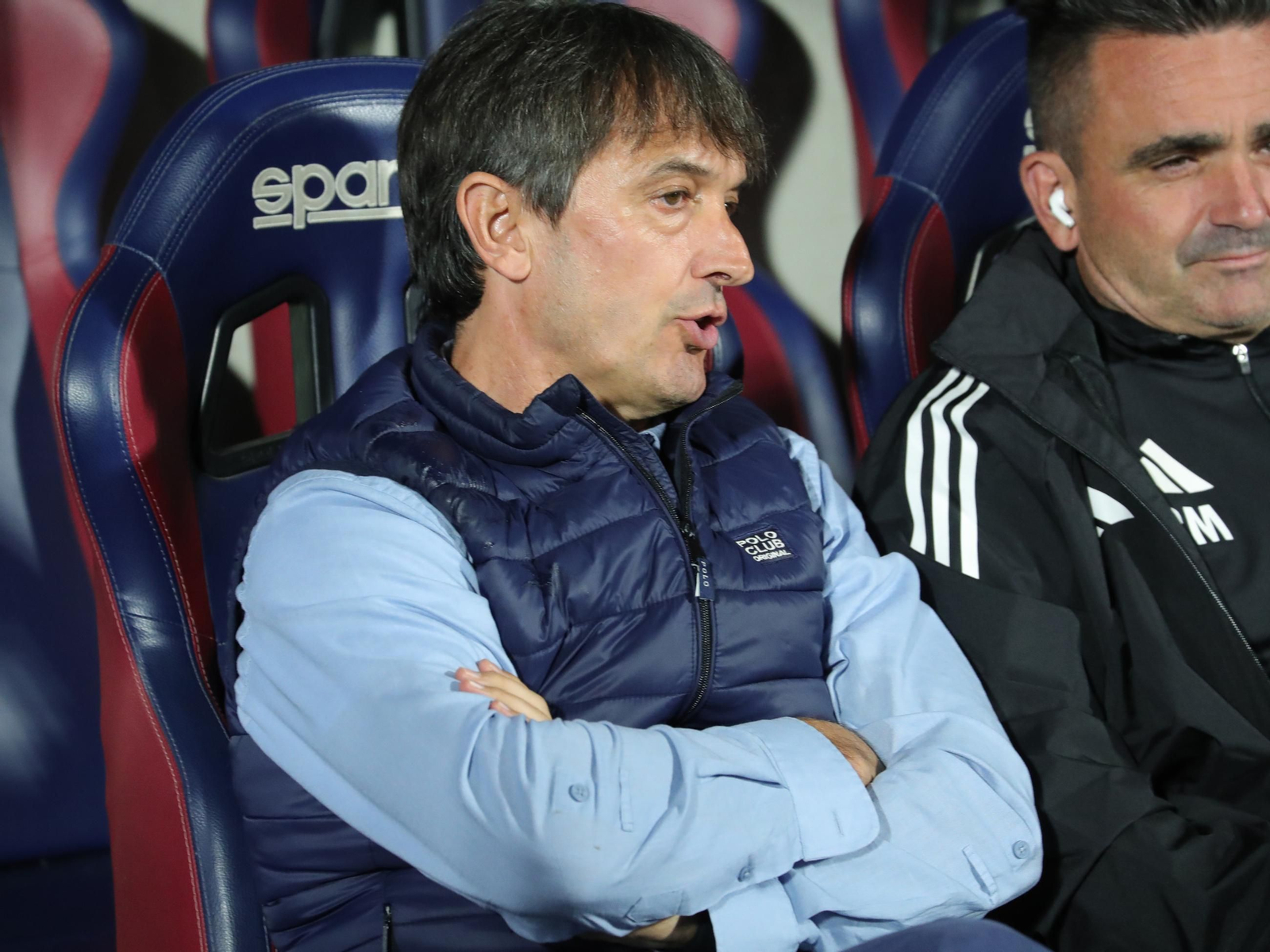 Pacheta en el banquillo de El Alcoraz