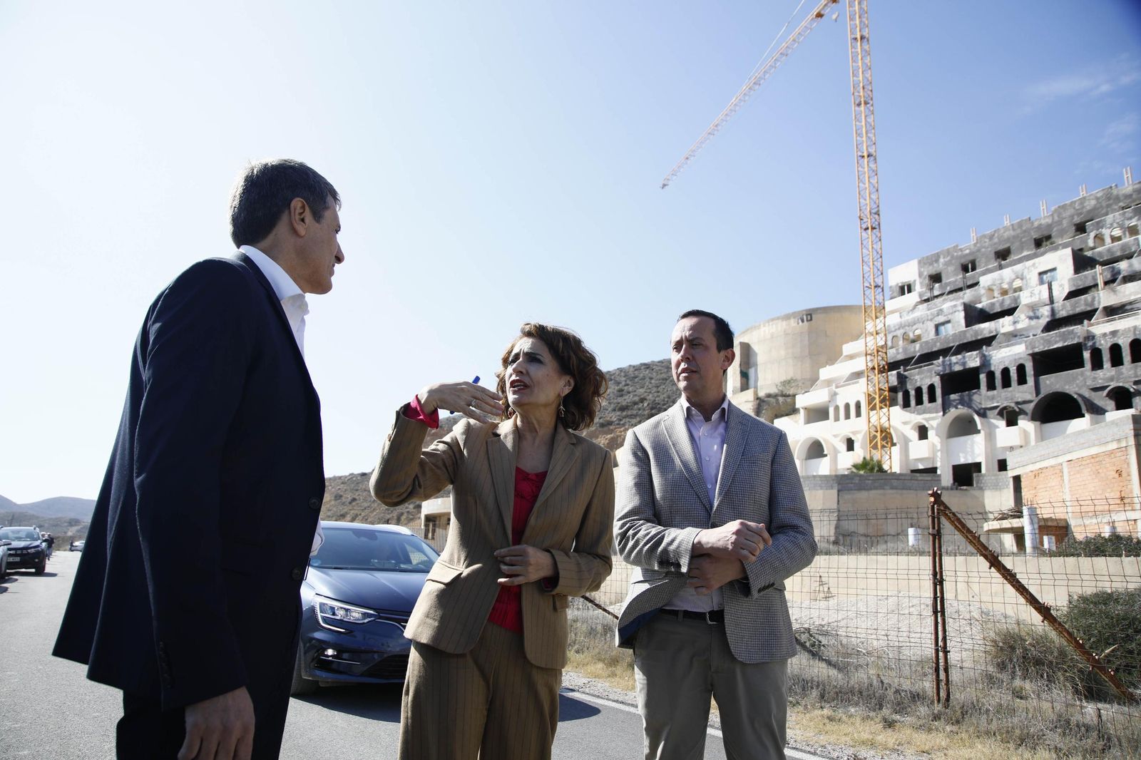 Imágenes de María Jesús Montero en el Hotel el Algarrobico