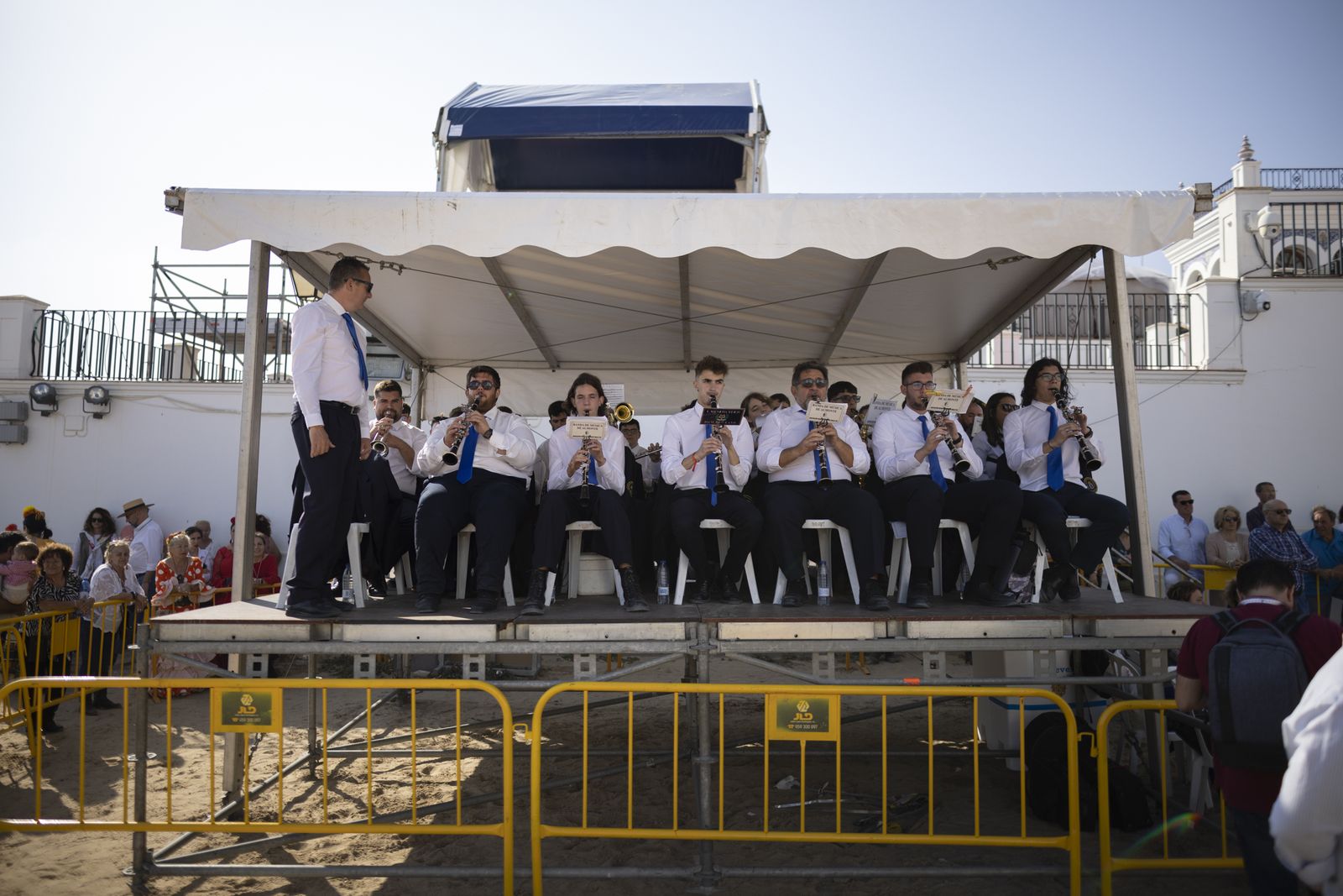 El Rocío 2023: Imágenes de la presentación de las Hermandades y ambiente en la aldea