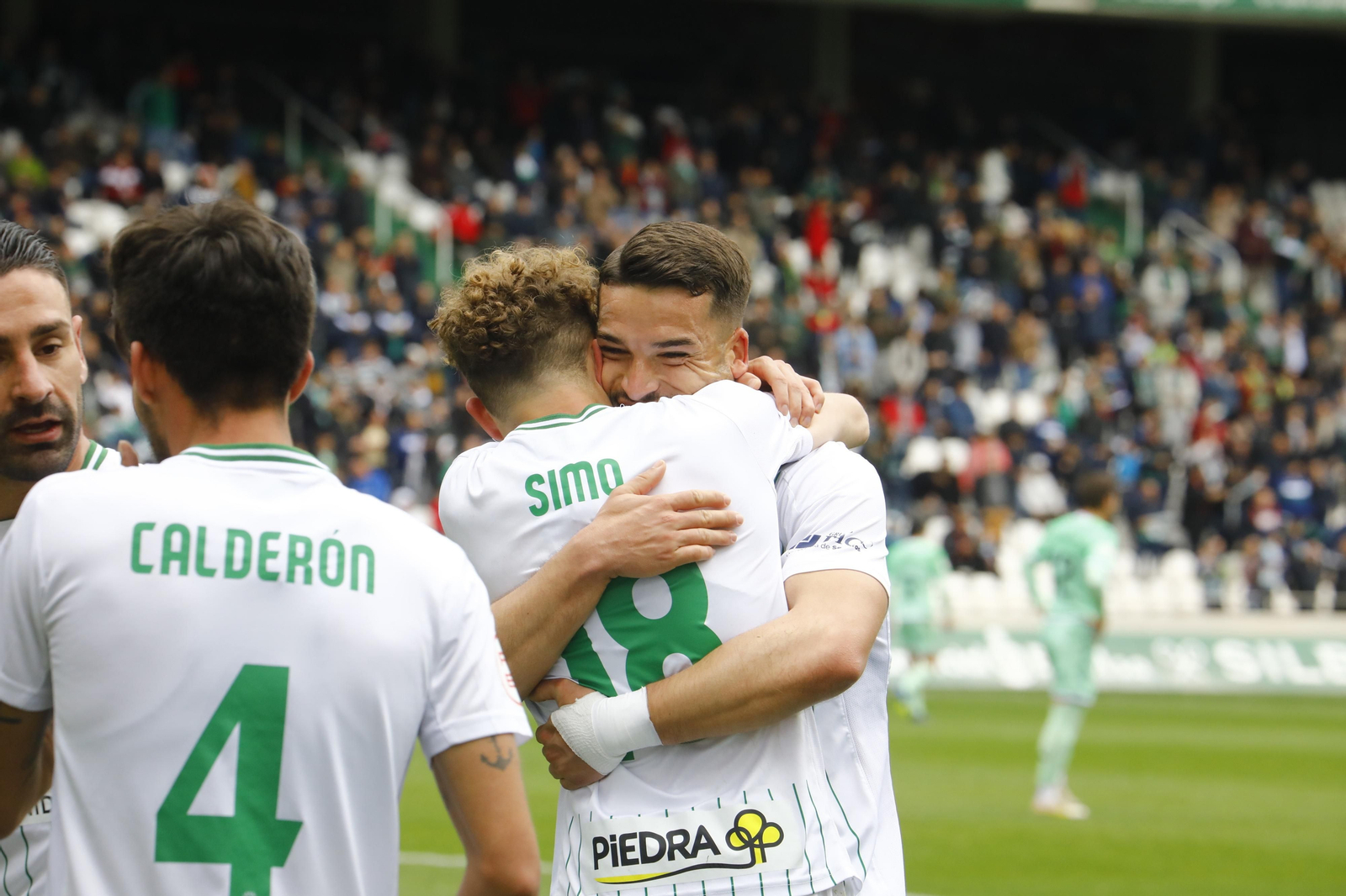 La victoria del Córdoba CF ante la Cultural Leonesa, en imágenes