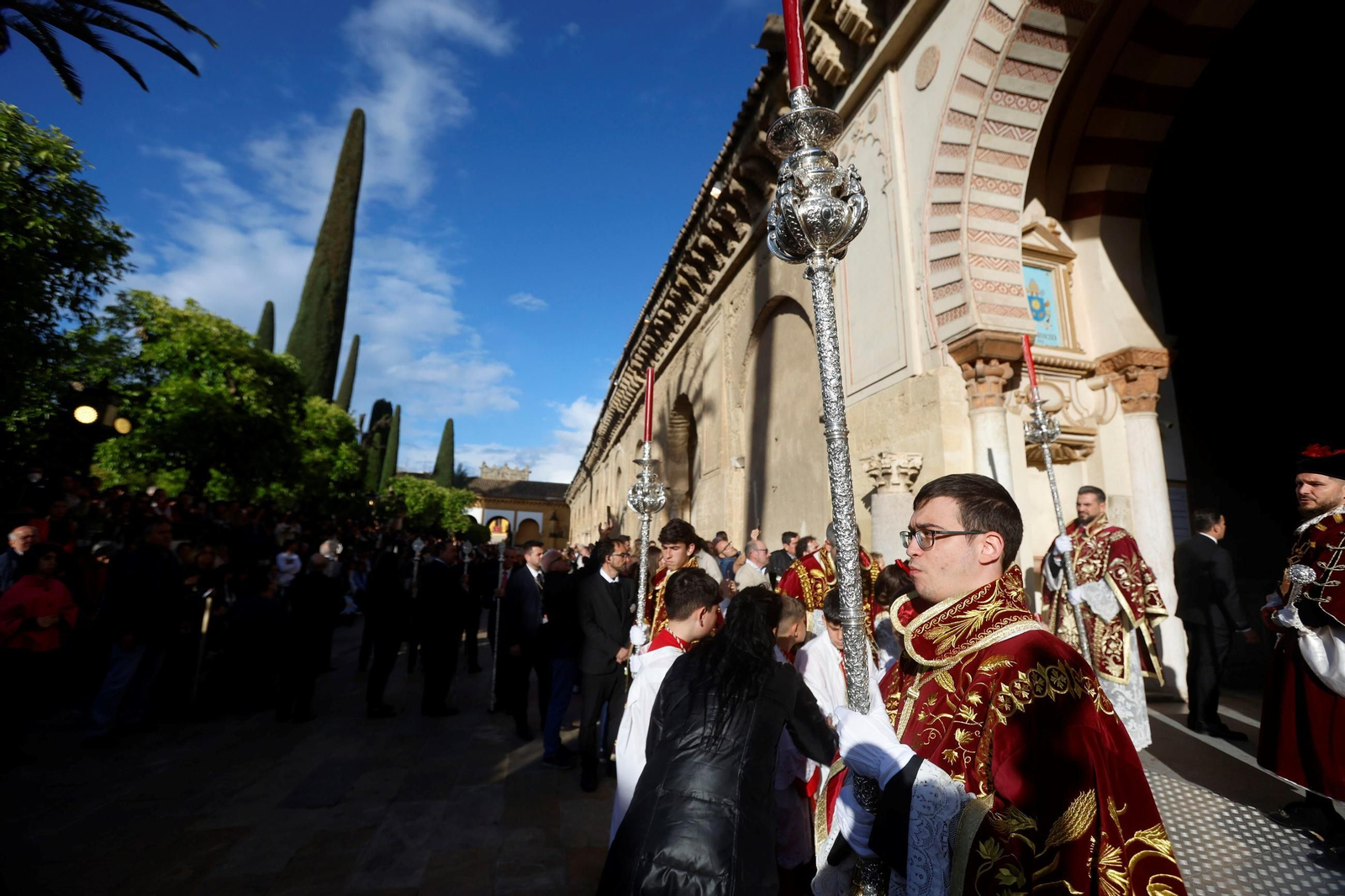 El traslado de la Merced en este Sábado Santo de Córdoba, en imágenes