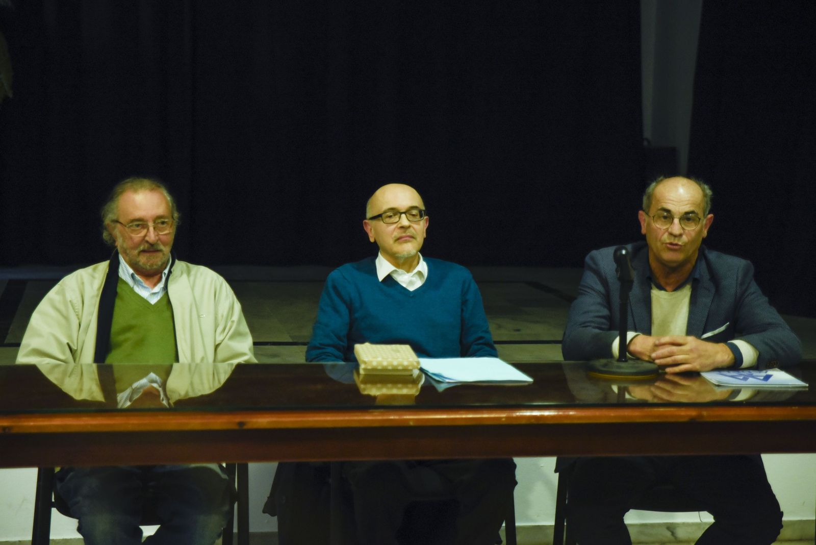Las fotos de la presentación del libro 'El niño de la Verja', de Francisco Oliva