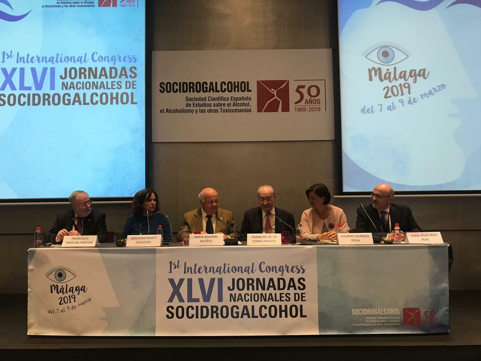 El consejero (centro) en la inauguración de las jornadas.