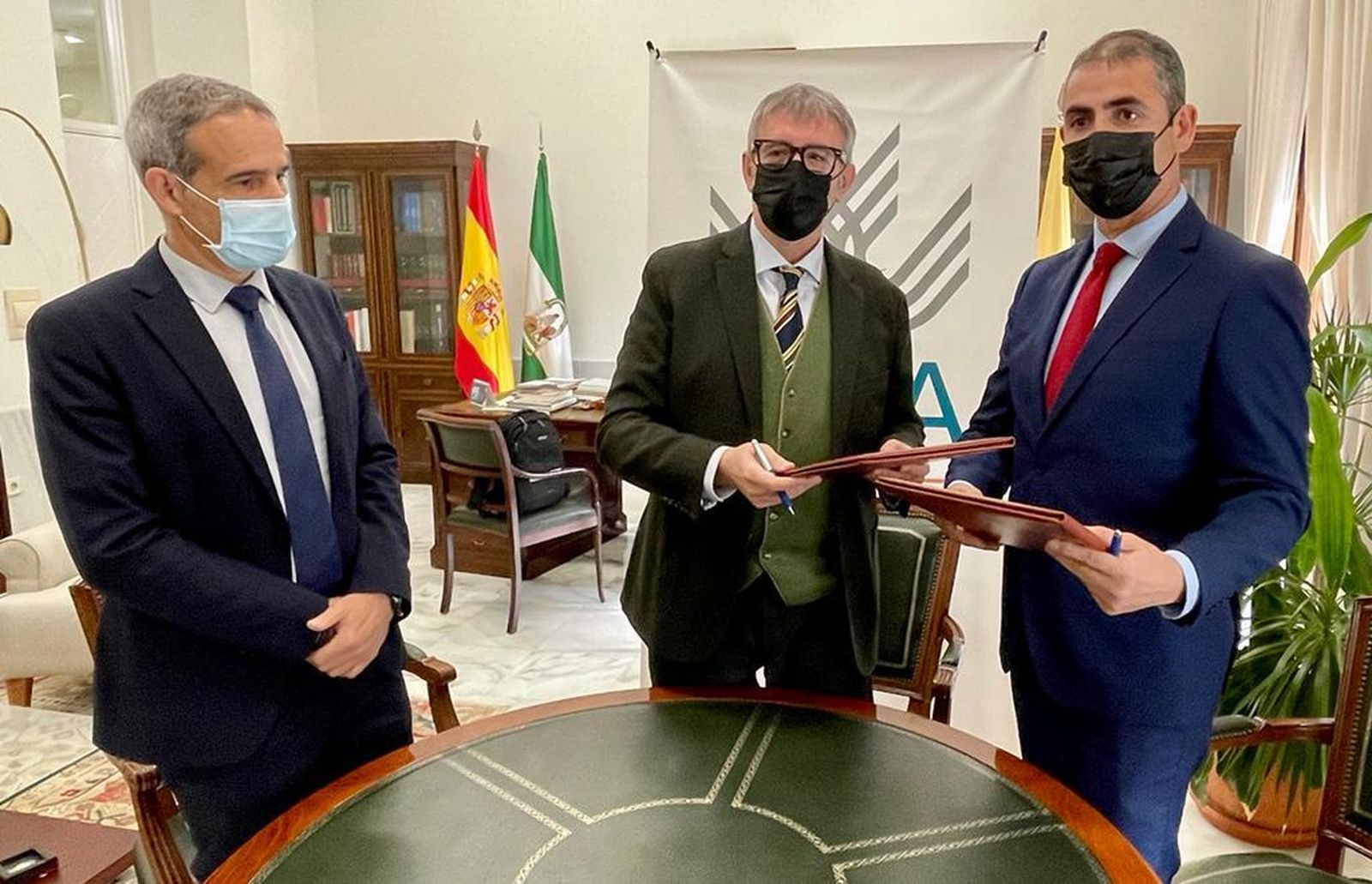 La firma del protocolo.