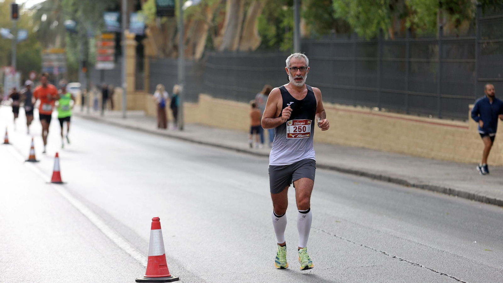 Búscate en la Media Maratón de Jerez 2025 (6)