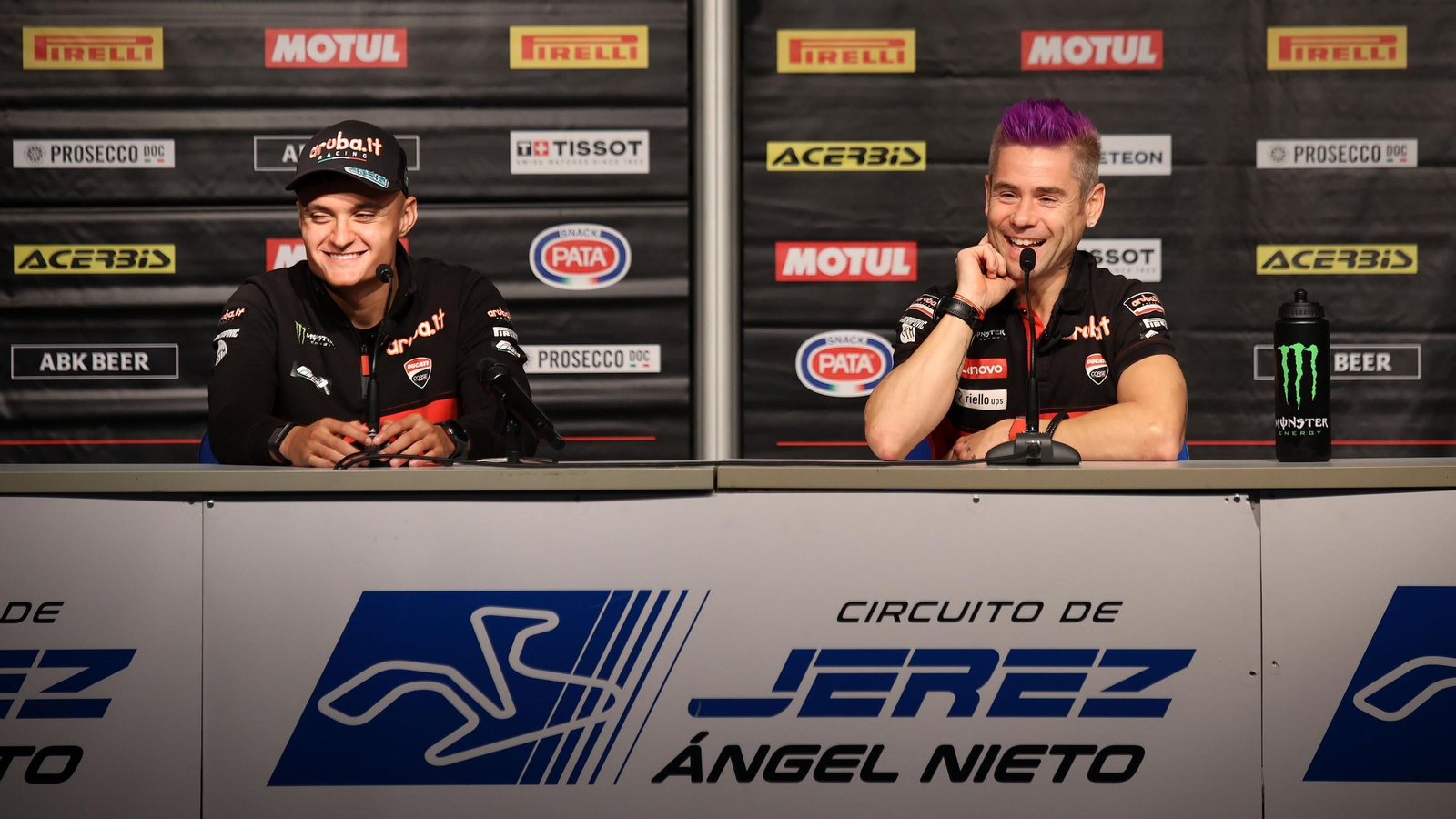 Galería de los preparatívos para la SBK en el Circuio de Jerez - Ángel Nieto
