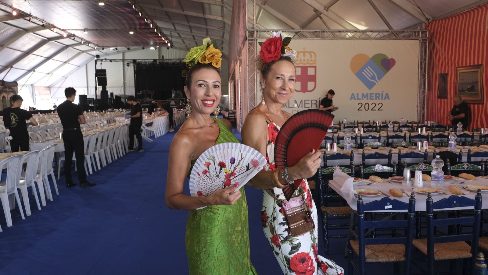 Imágenes de la comida homenaje a los mayores en la Caseta Municipal de la Feria de Almería 2022