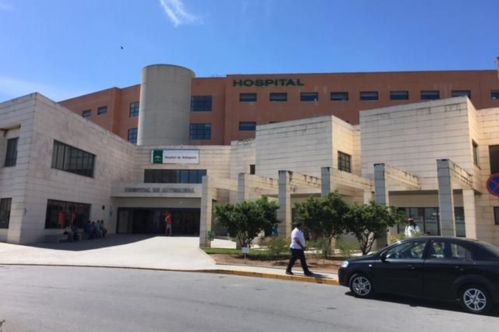 Hospital de Antequera en el que la víctima se encuentra ingresada.