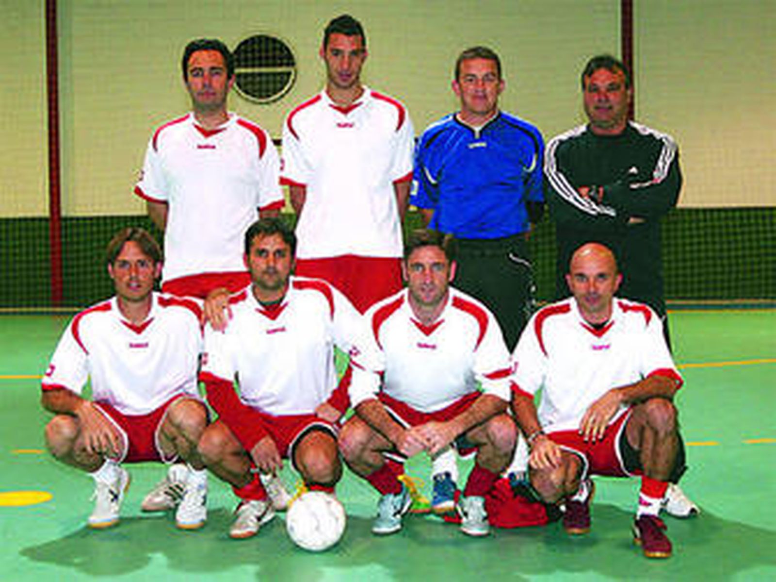 Formación de Restaurante Popeye, segundo en División de Honor.