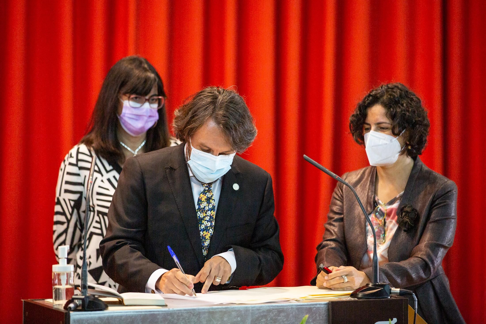 Imágenes de la toma de posesión del equipo de gobierno de la UHU