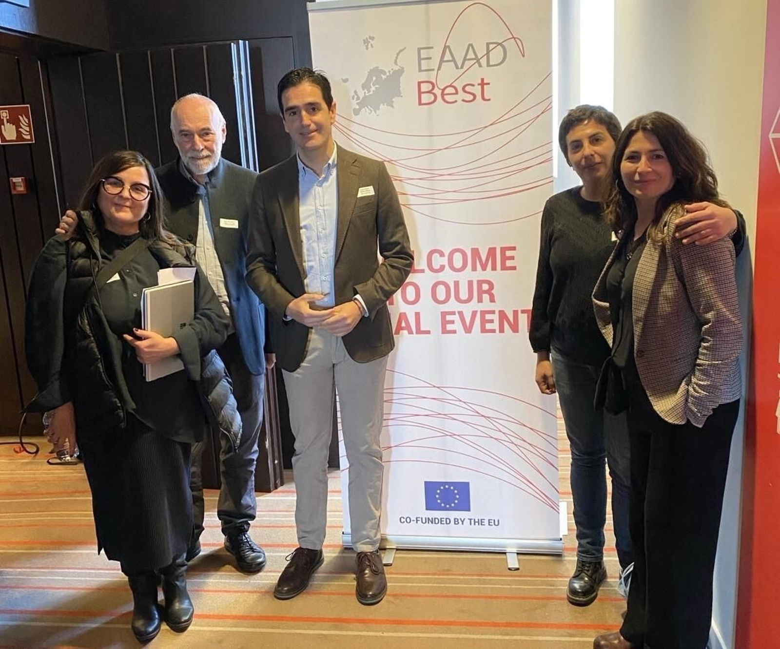 El alcalde, con el equipo desplazado a Bruselas.