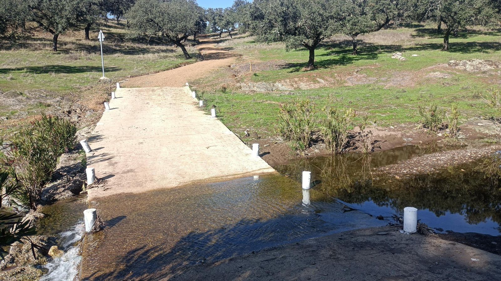 Tendremos que pasar por este vado.