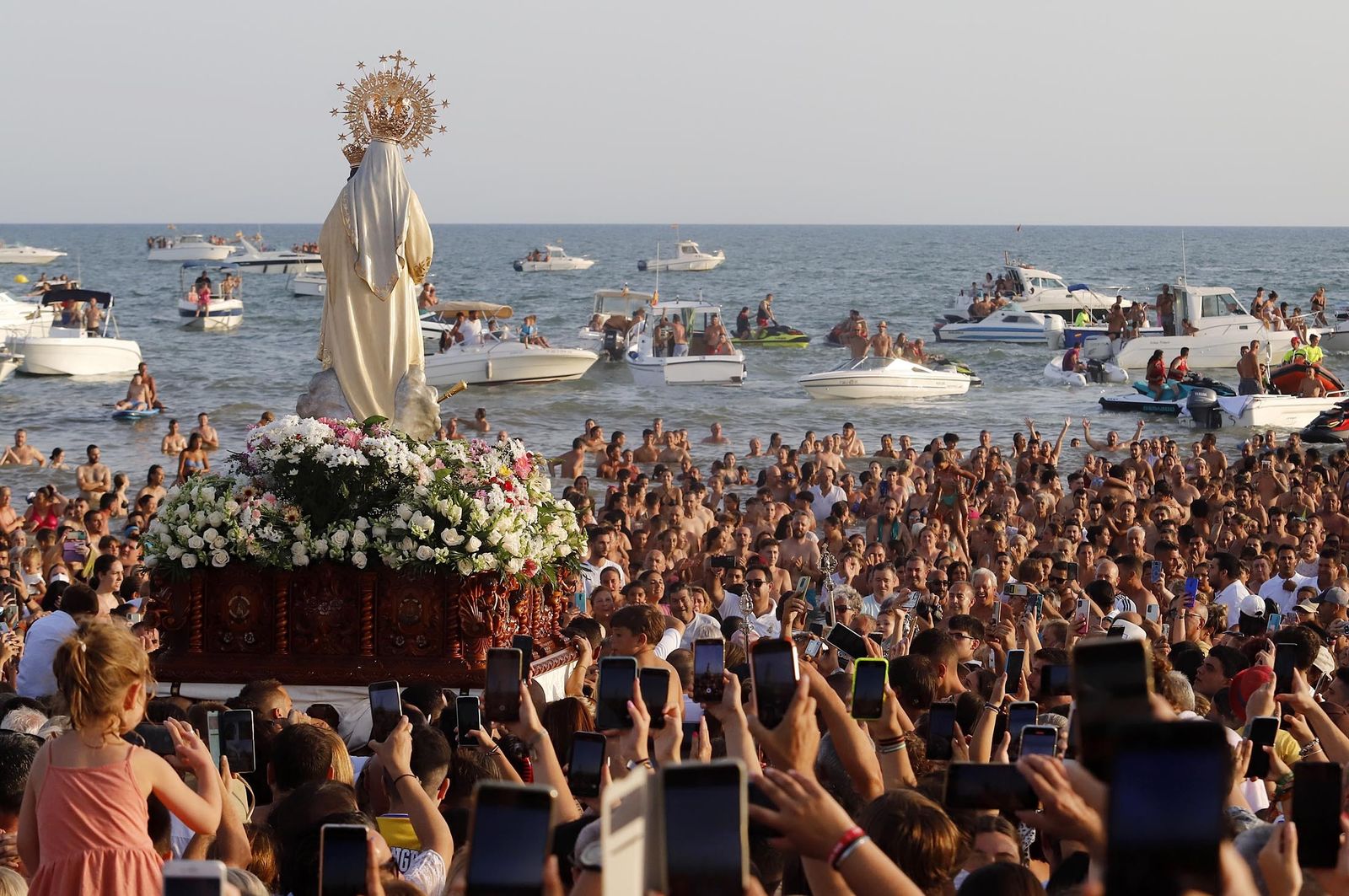 Imágenes de la procesión de la Virgen del Carmen en Punta Umbría
