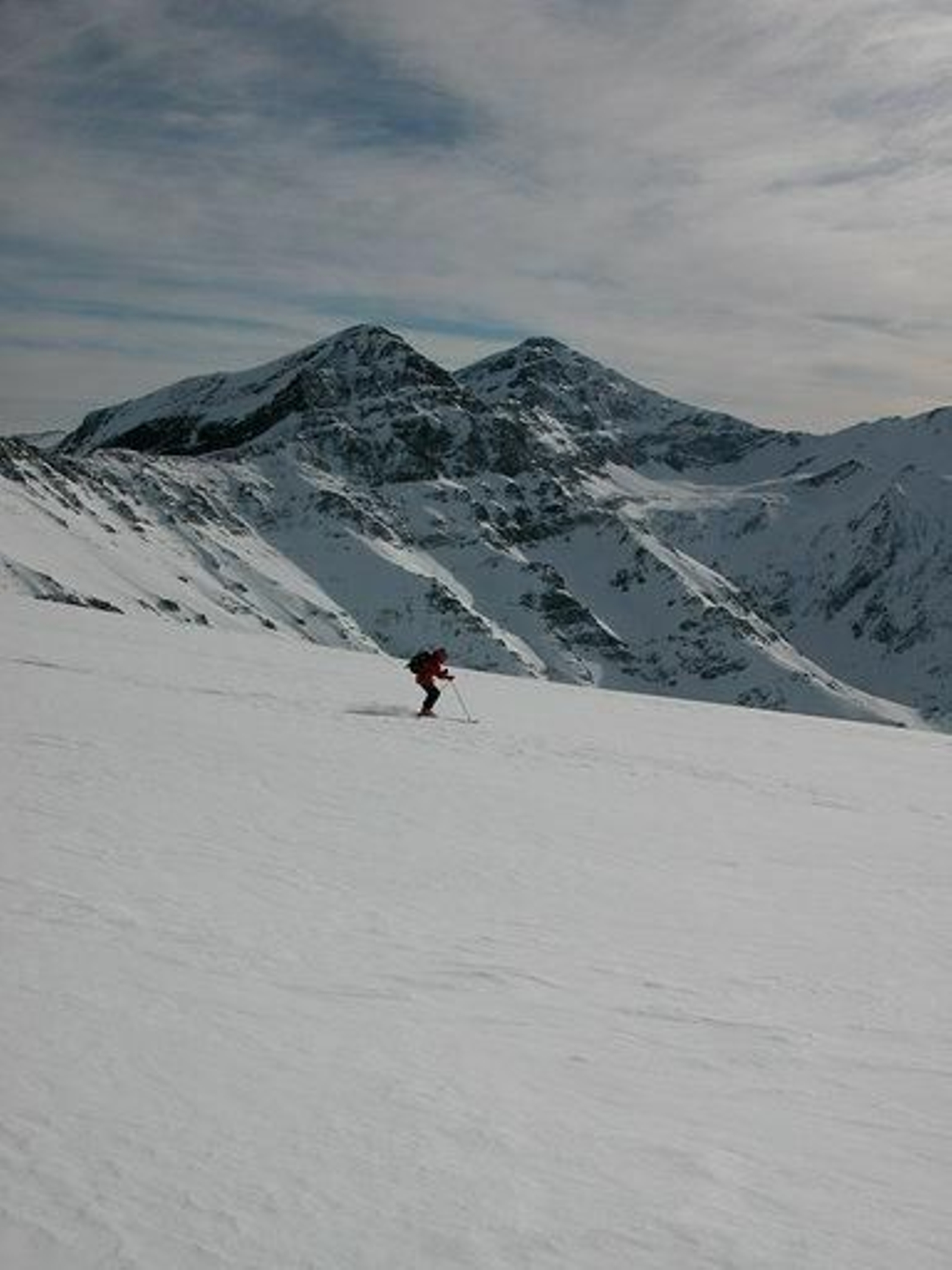 Es autor de dos libros con rutas de esquí de travesía.