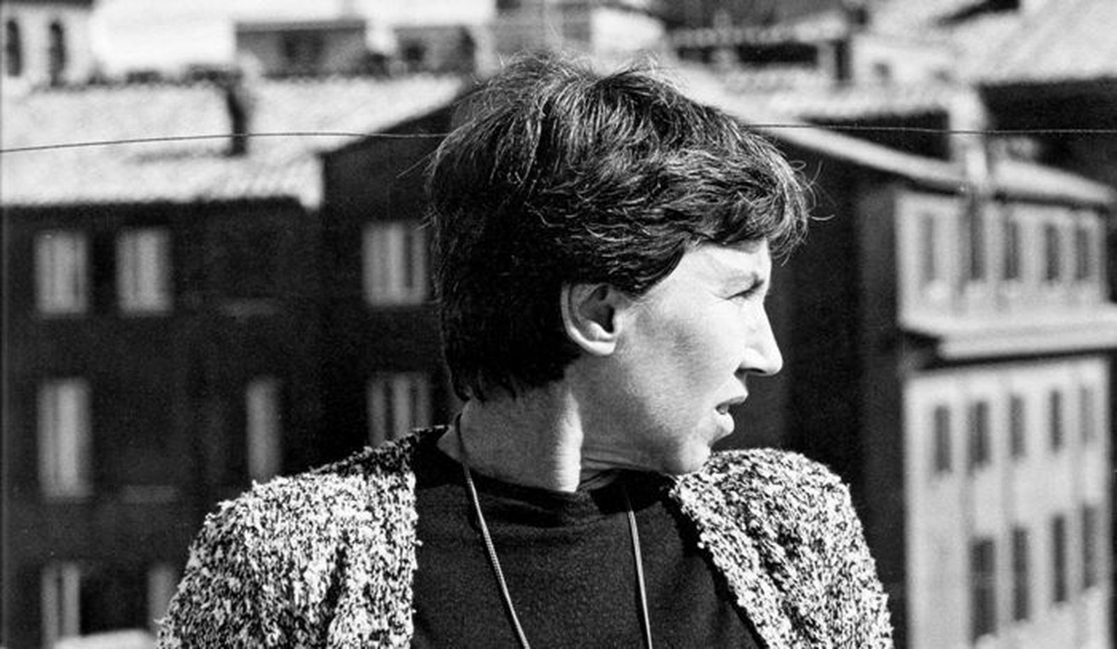 La escritora Natalia Ginzburg