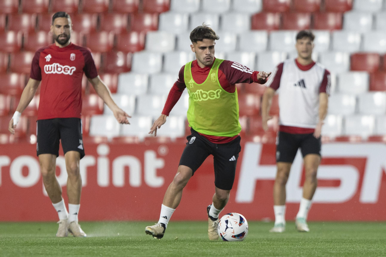 Así fue el primer entrenamiento de José Ramón Sandoval en el Granada CF