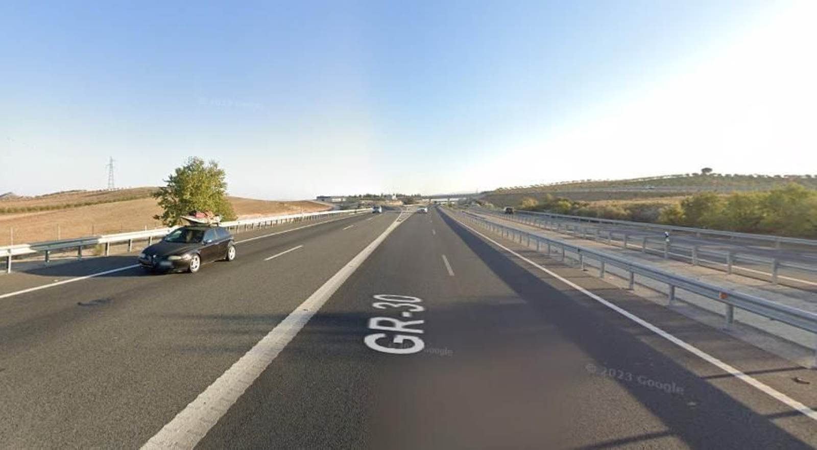 Un joven de 22 años muere en un accidente de tráfico en Otura