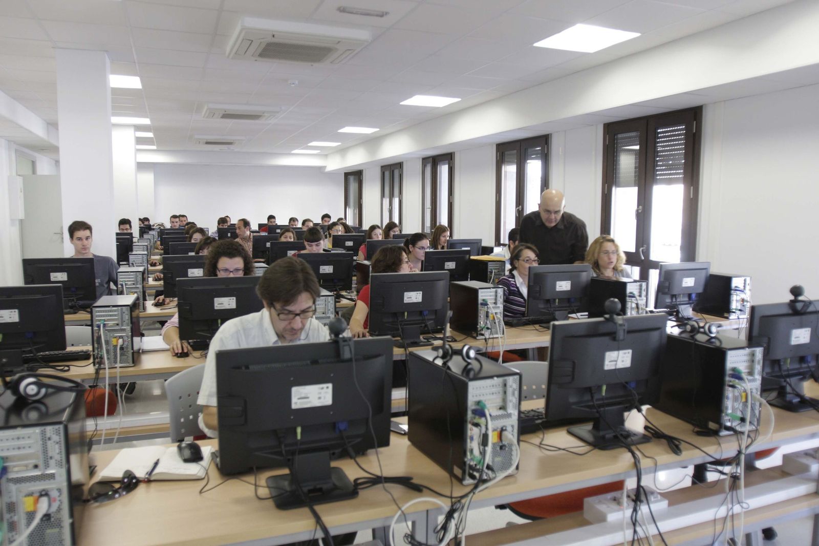 Imagen de archivo de una sesión de formación a la plantilla de la UGR.