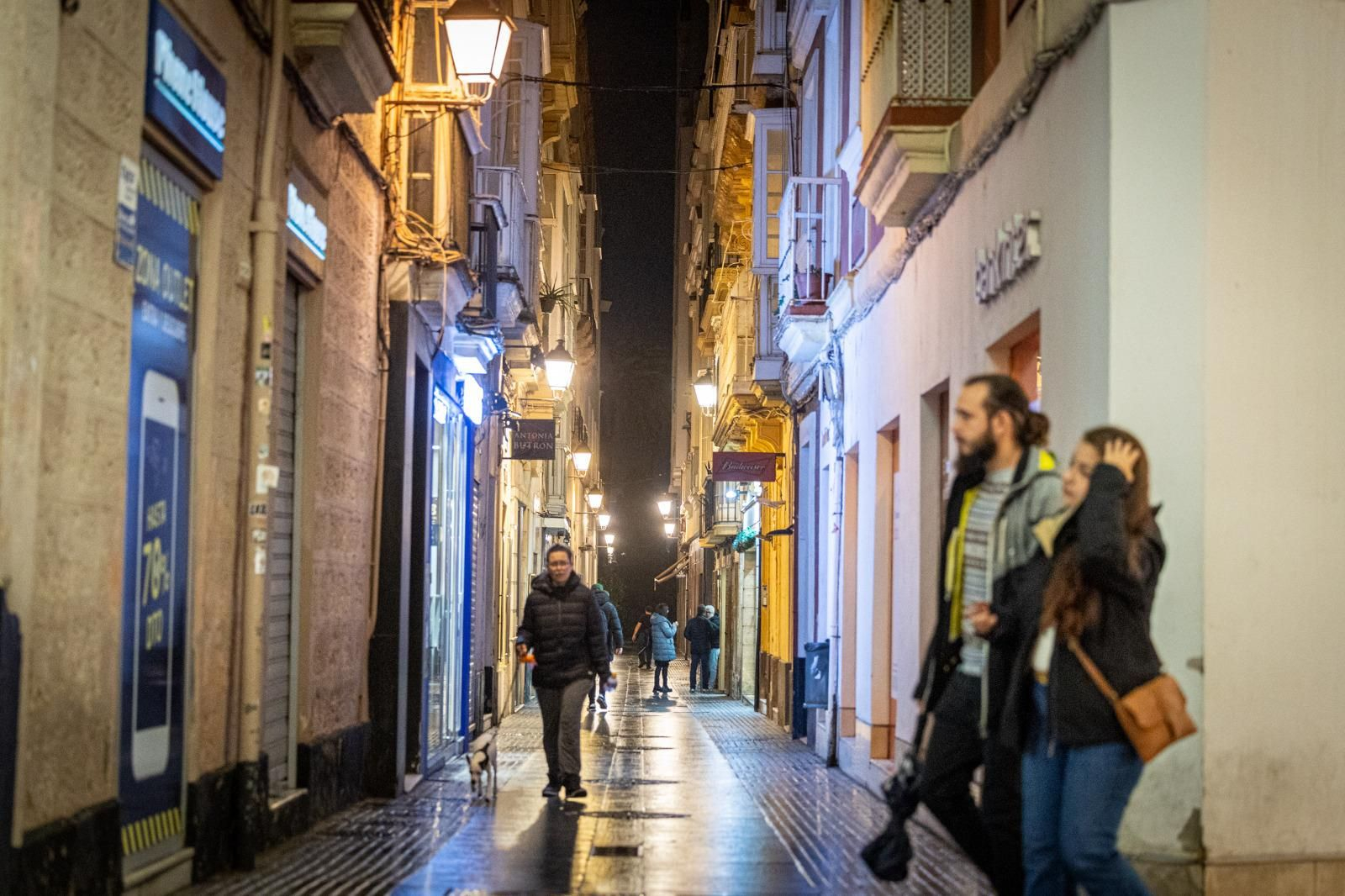 Las luces de Navidad en Cádiz, en imágenes