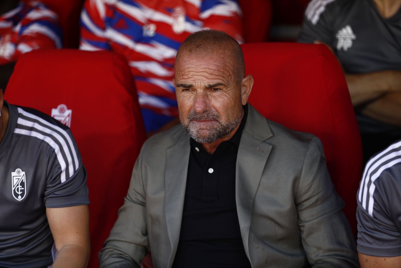 Paco López, concentrado.