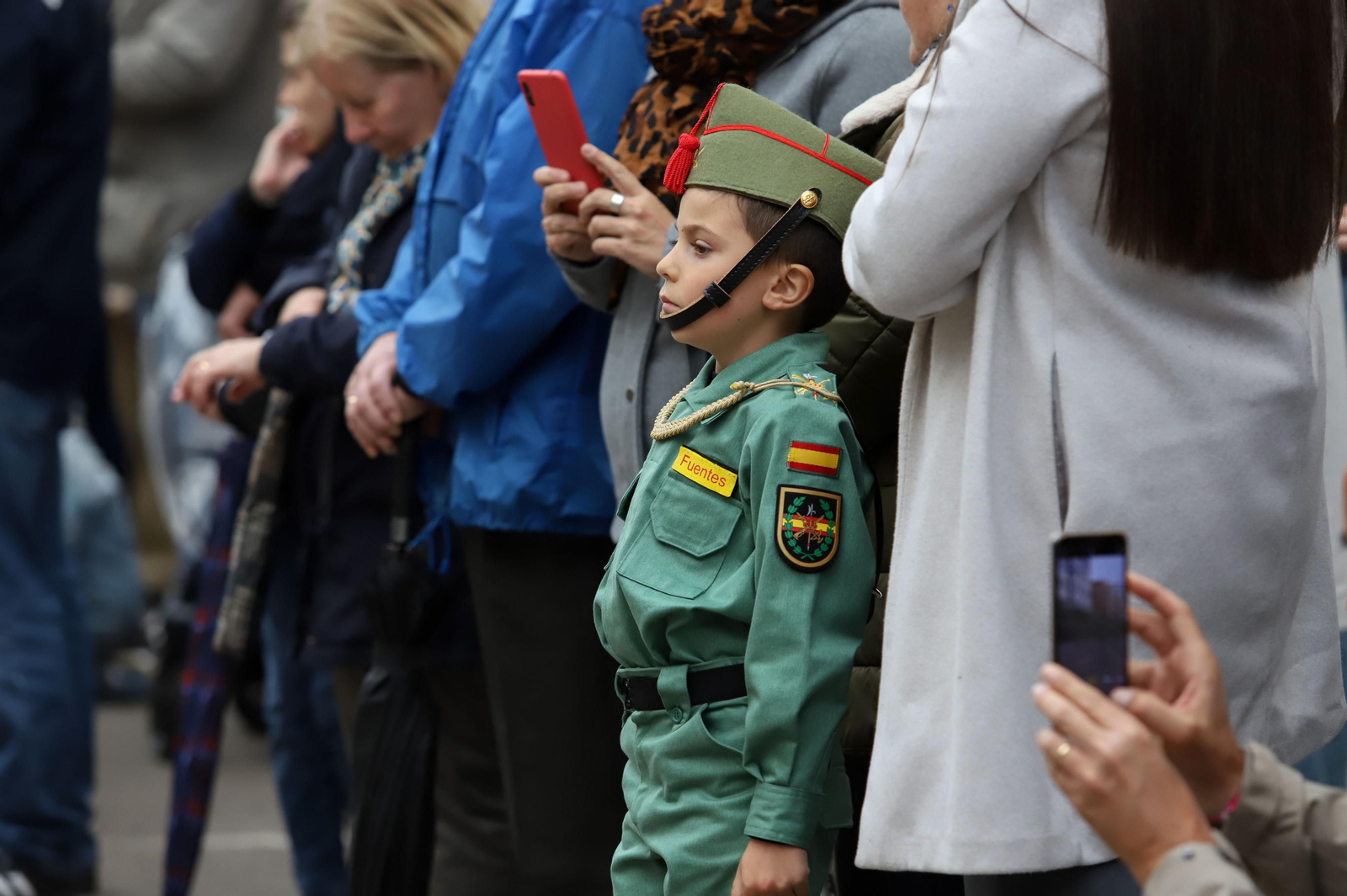 Fotos del Lunes Santo en Algeciras: Desfile de la Legión