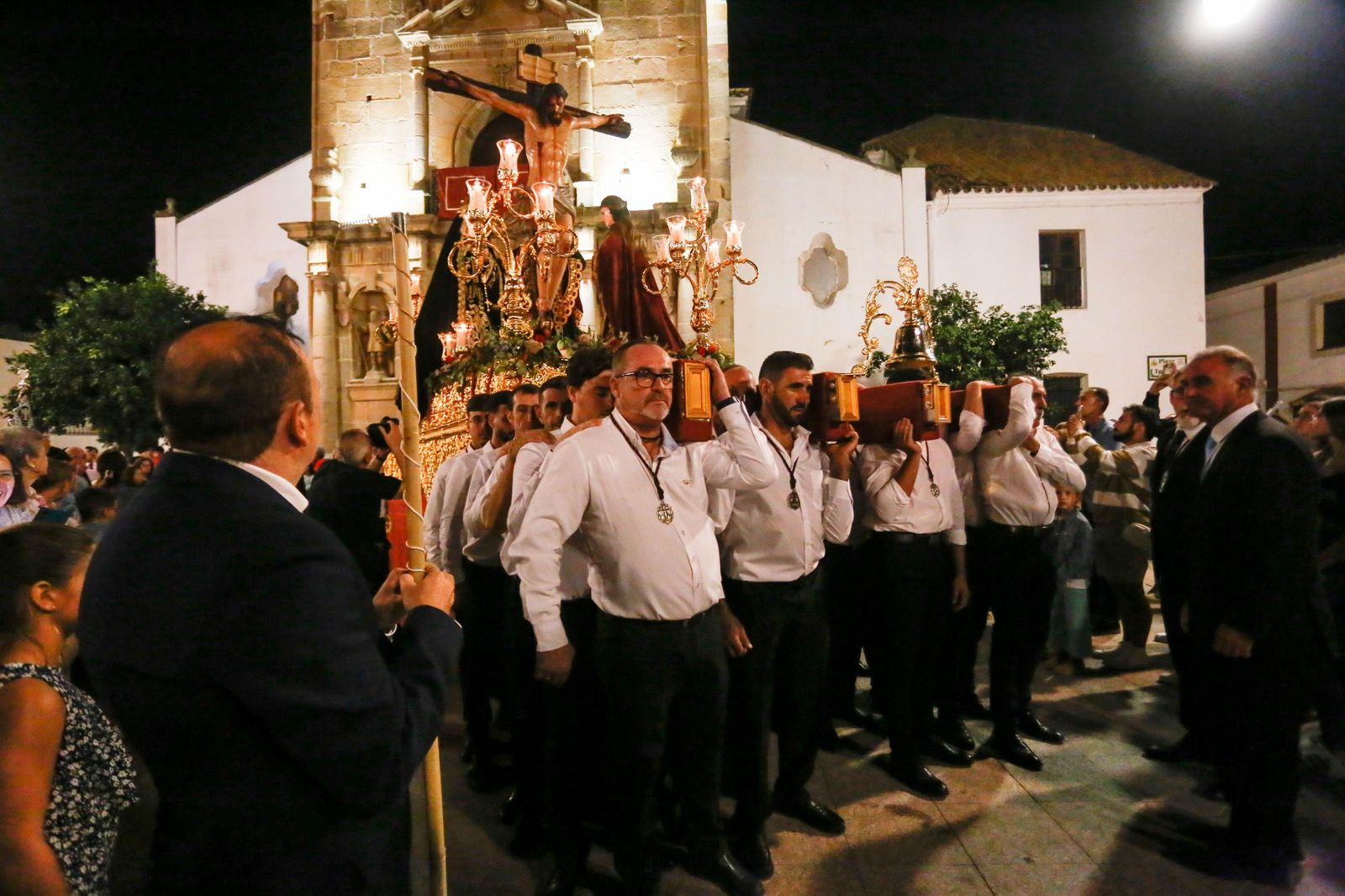 Fotografías de la procesión extraordinaria del 75 aniversario de la Buena Muerte de Los Barrios