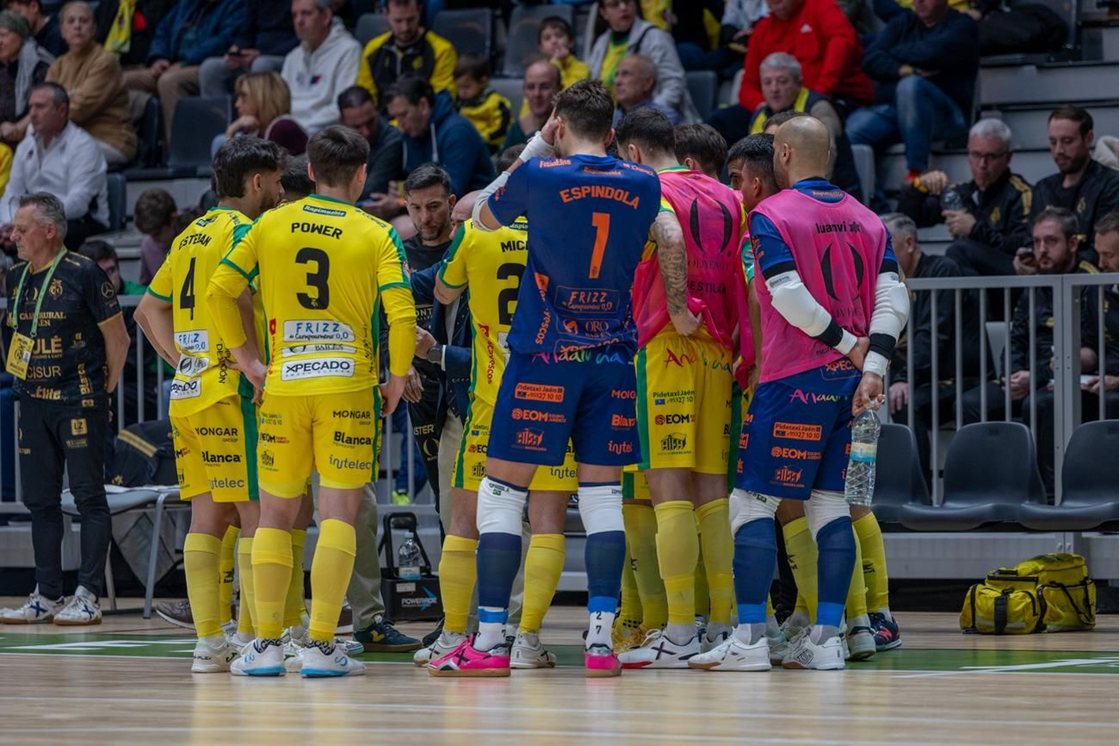 Jaén Paraíso Interior FS  4-3 Family Cash Alzira