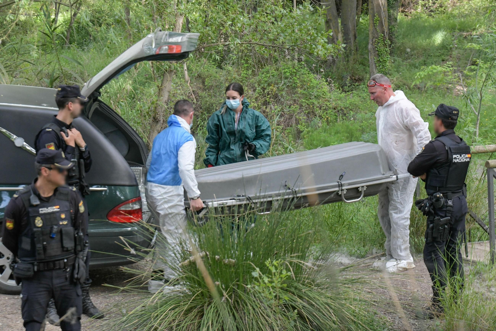 Momento en el que fue encontrado el cuerpo sin vida.