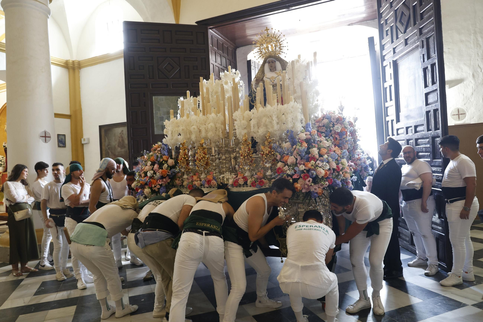 Las fotos de la peregrinación extraordinaria de la Esperanza de Algeciras a la iglesia de la Palma