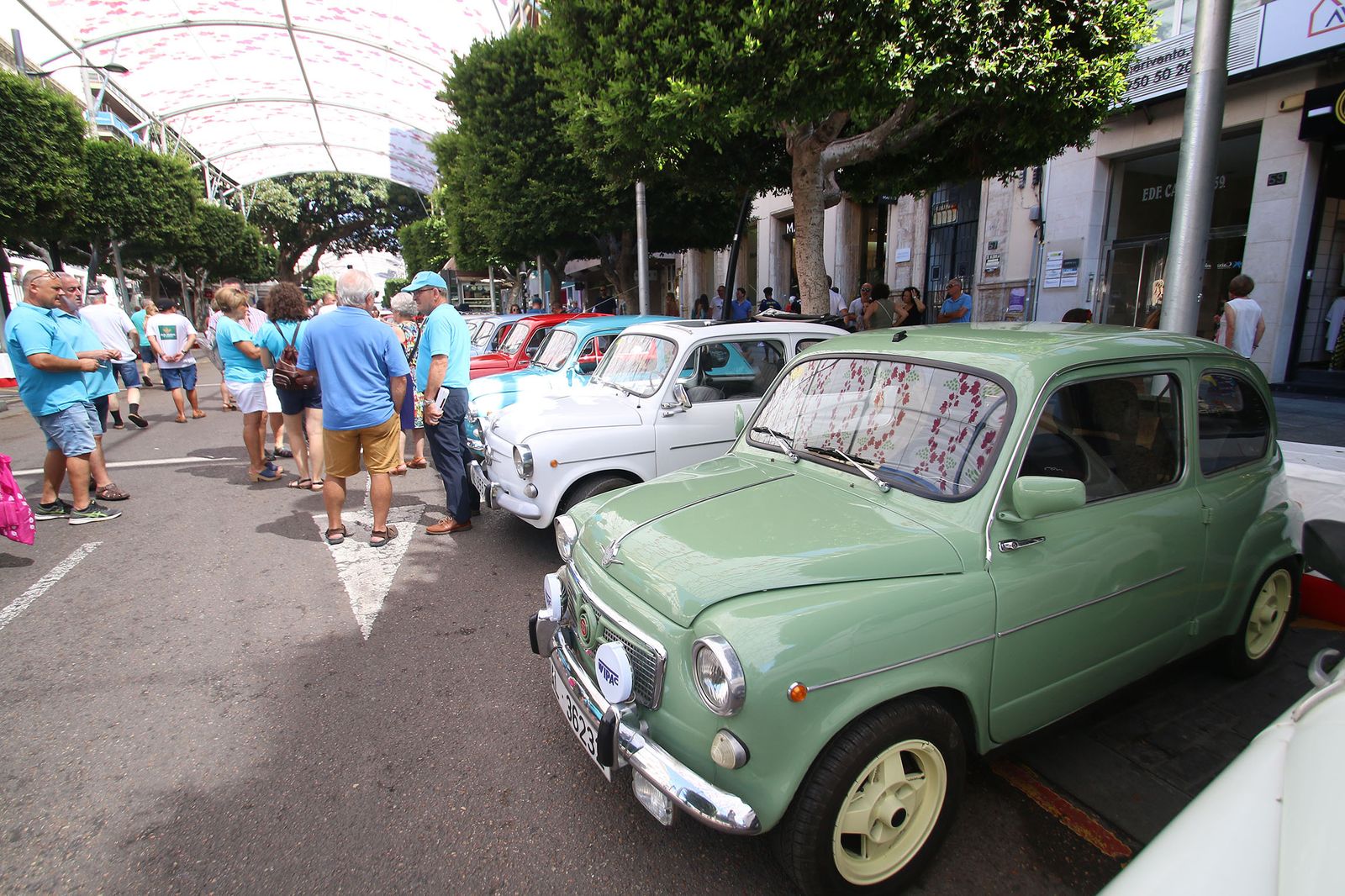 Fotogalería Exhibición Seat 600. Feria Almería 2019