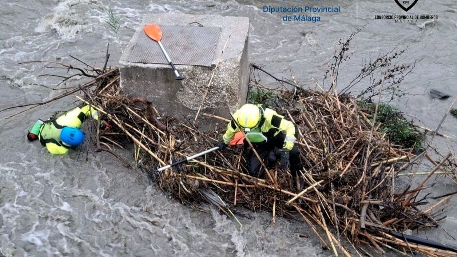 Continua la búsqueda de la mujer desaparecida en el río de Sayalonga