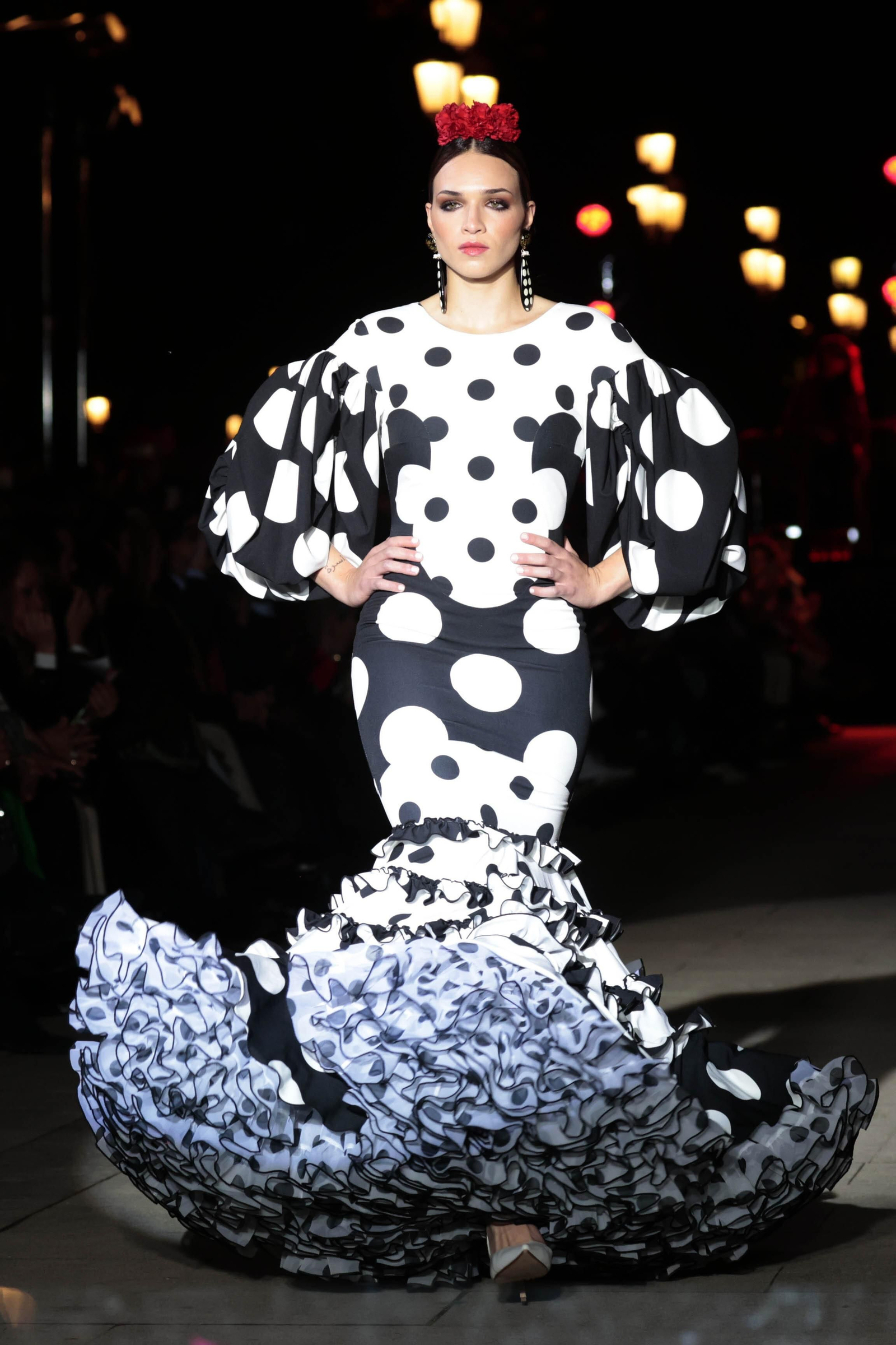 El desfile Andalucía es flamenca en el Palacio de San Telmo, todas las fotos